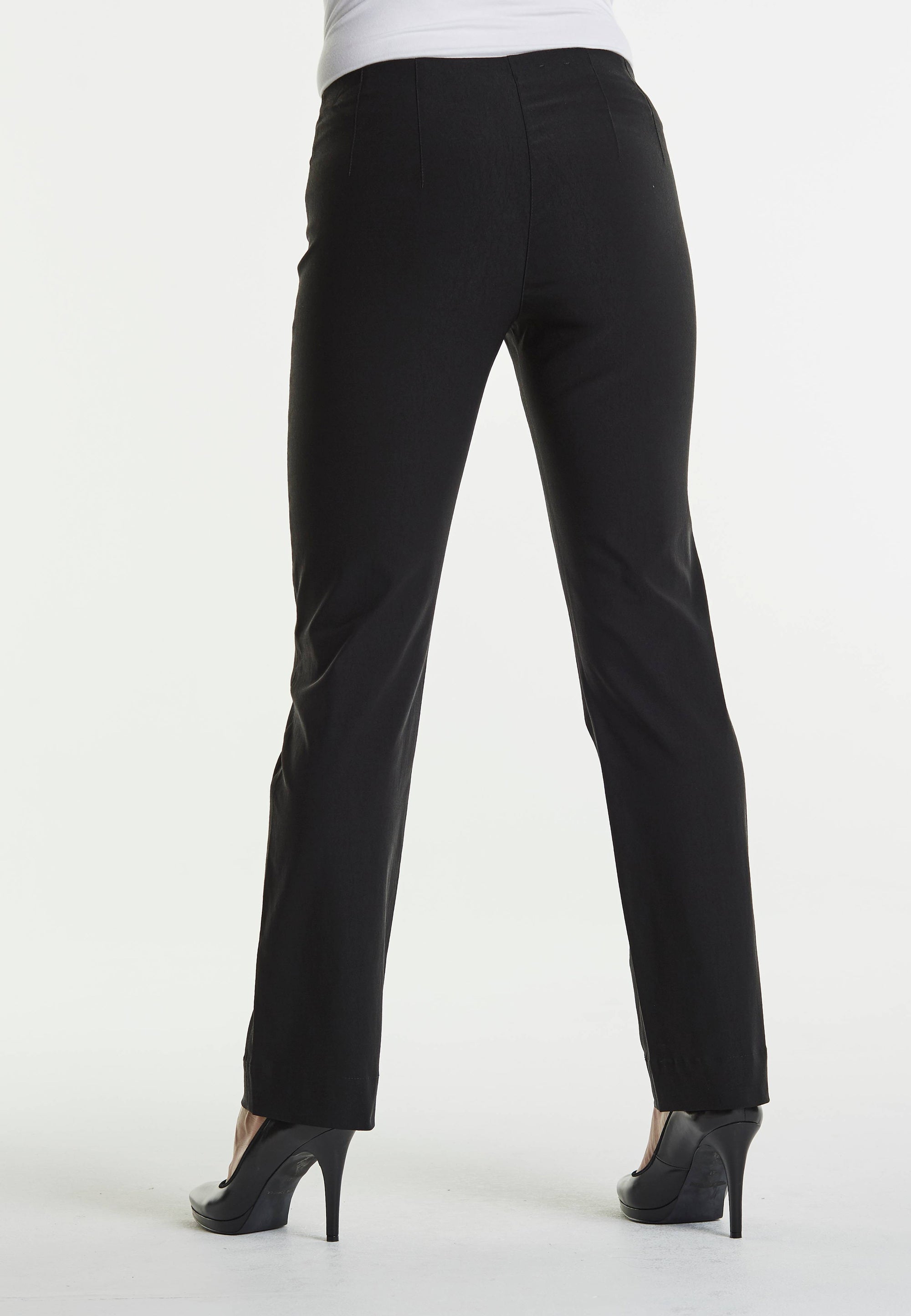 LAURIE Bella Straight - Medium Length Straight Black Brushed
