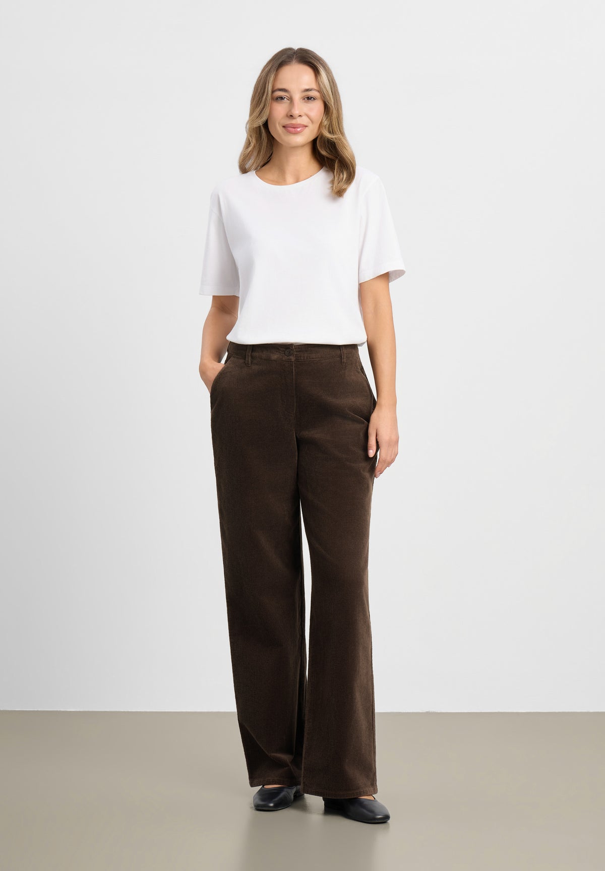 LAURIE Charm Loose Corduroy - Medium Length Loose 88000 Brown
