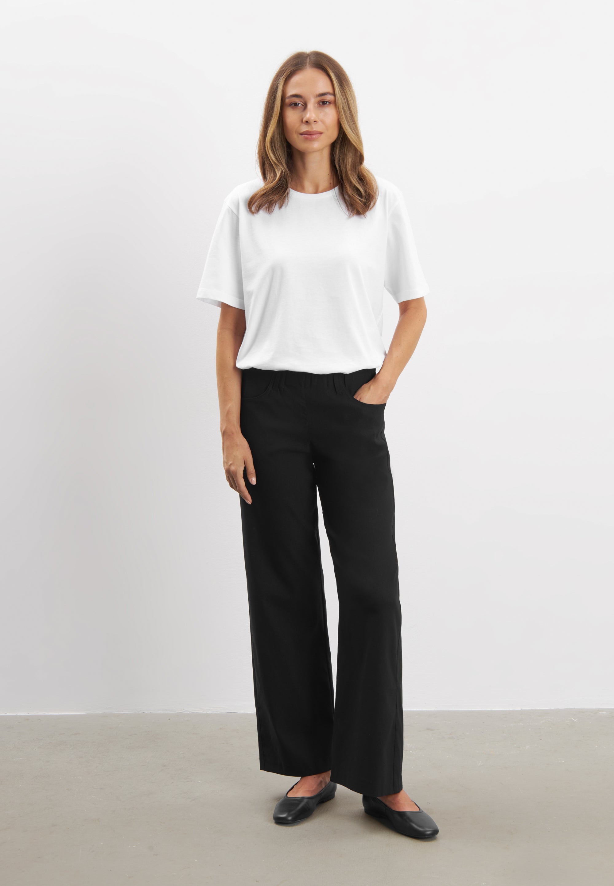 LAURIE Donna Loose - Short Length Loose 99000 Black