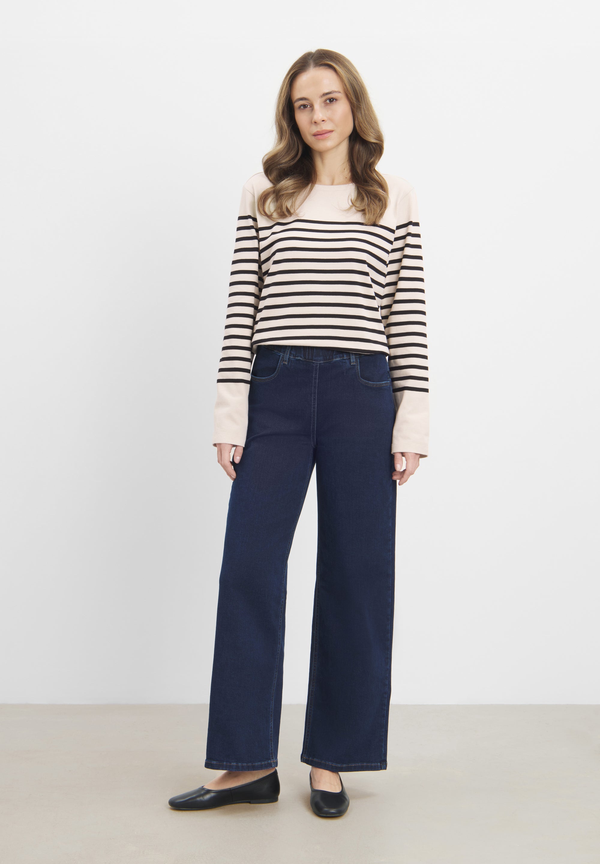 LAURIE Donna Loose - Short Length Loose 40513 Dark Blue Denim