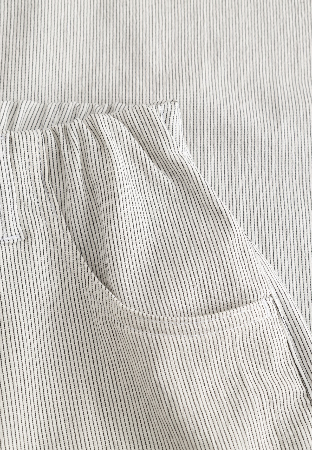 LAURIE Donna Loose CL Loose 10109 White pinstripe