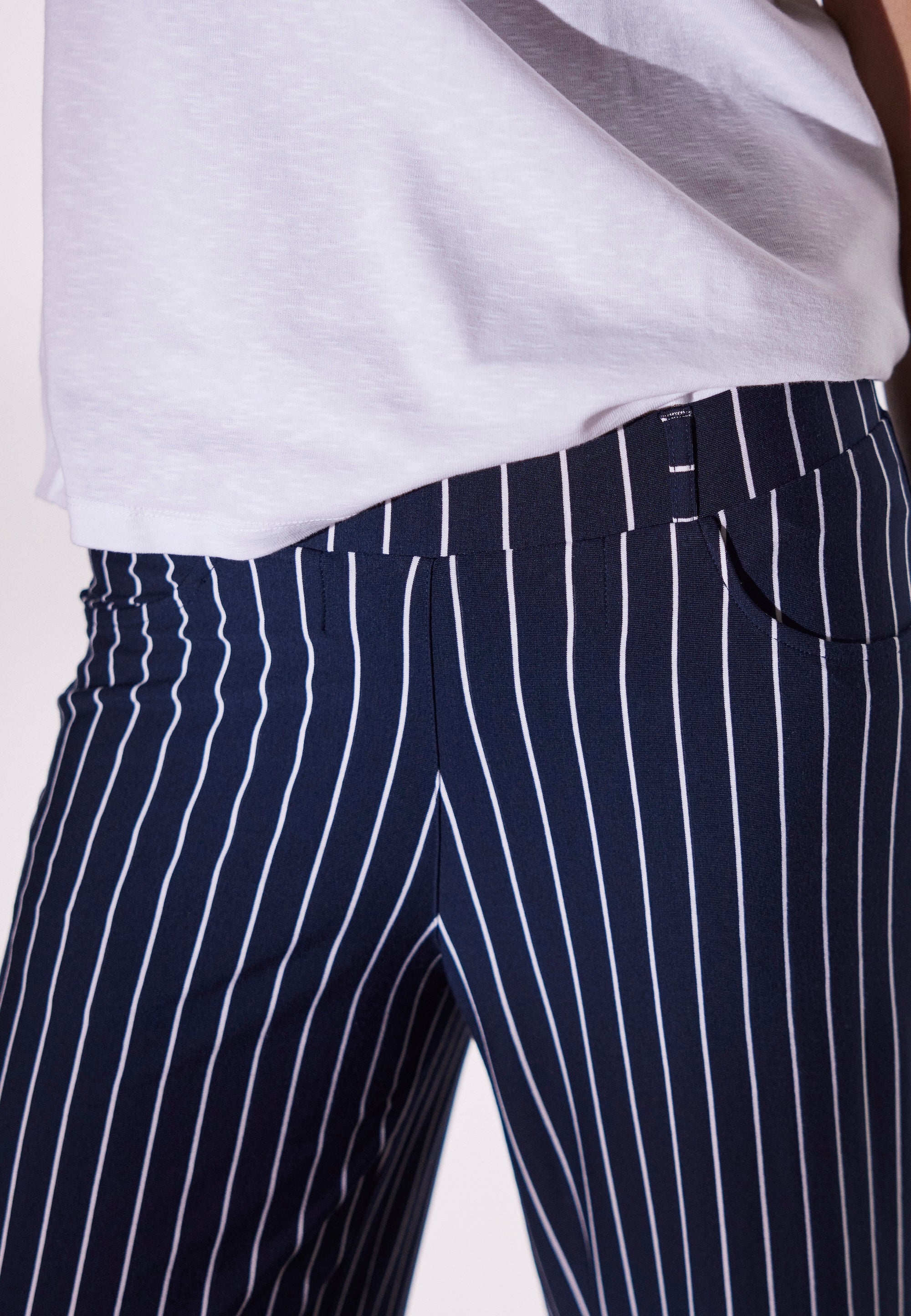 LAURIE Donna Loose Jersey - Cropped Loose 49222 Navy Stripe