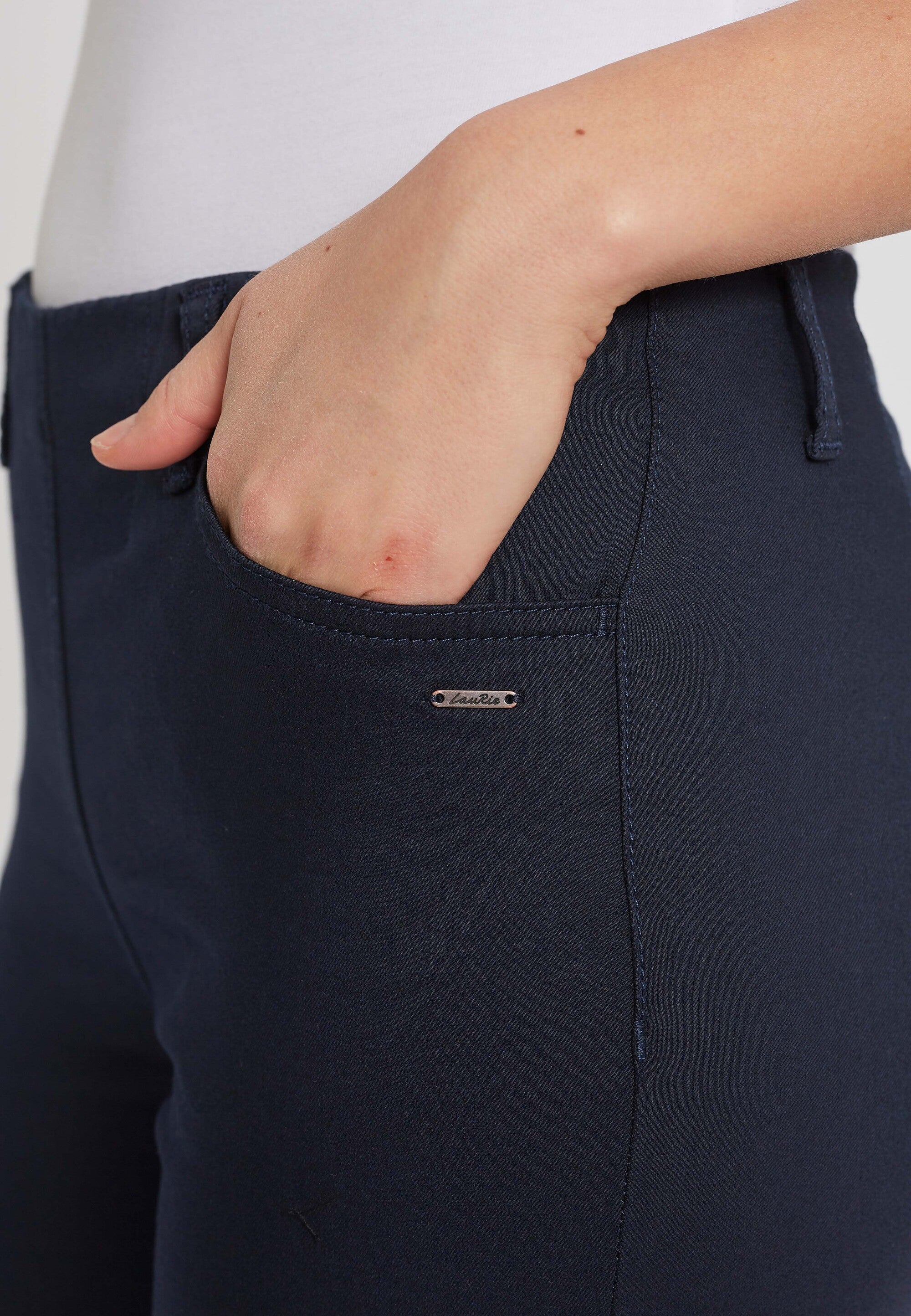 LAURIE Grace Slim - Medium Length Slim 49200 Navy