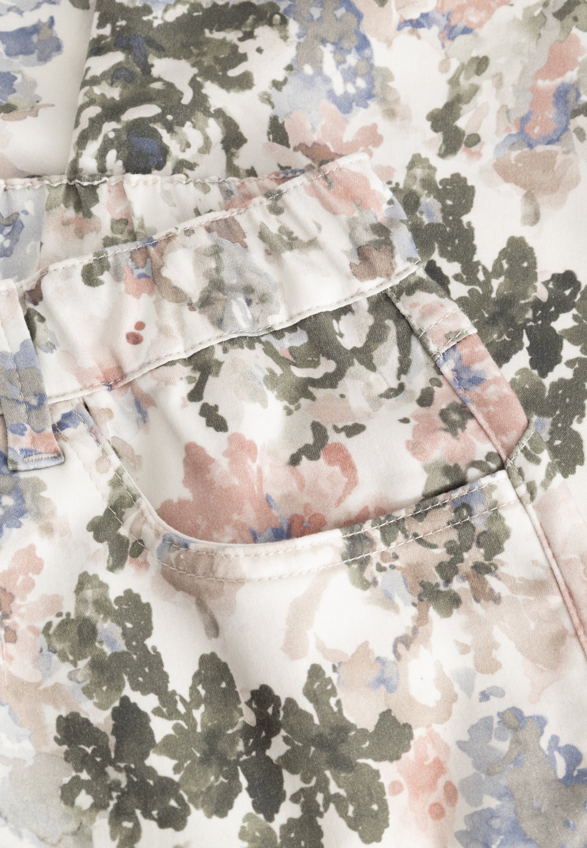 LAURIE Hannah Regular - Extra Short Length Regular 55140 Khaki watercolour print