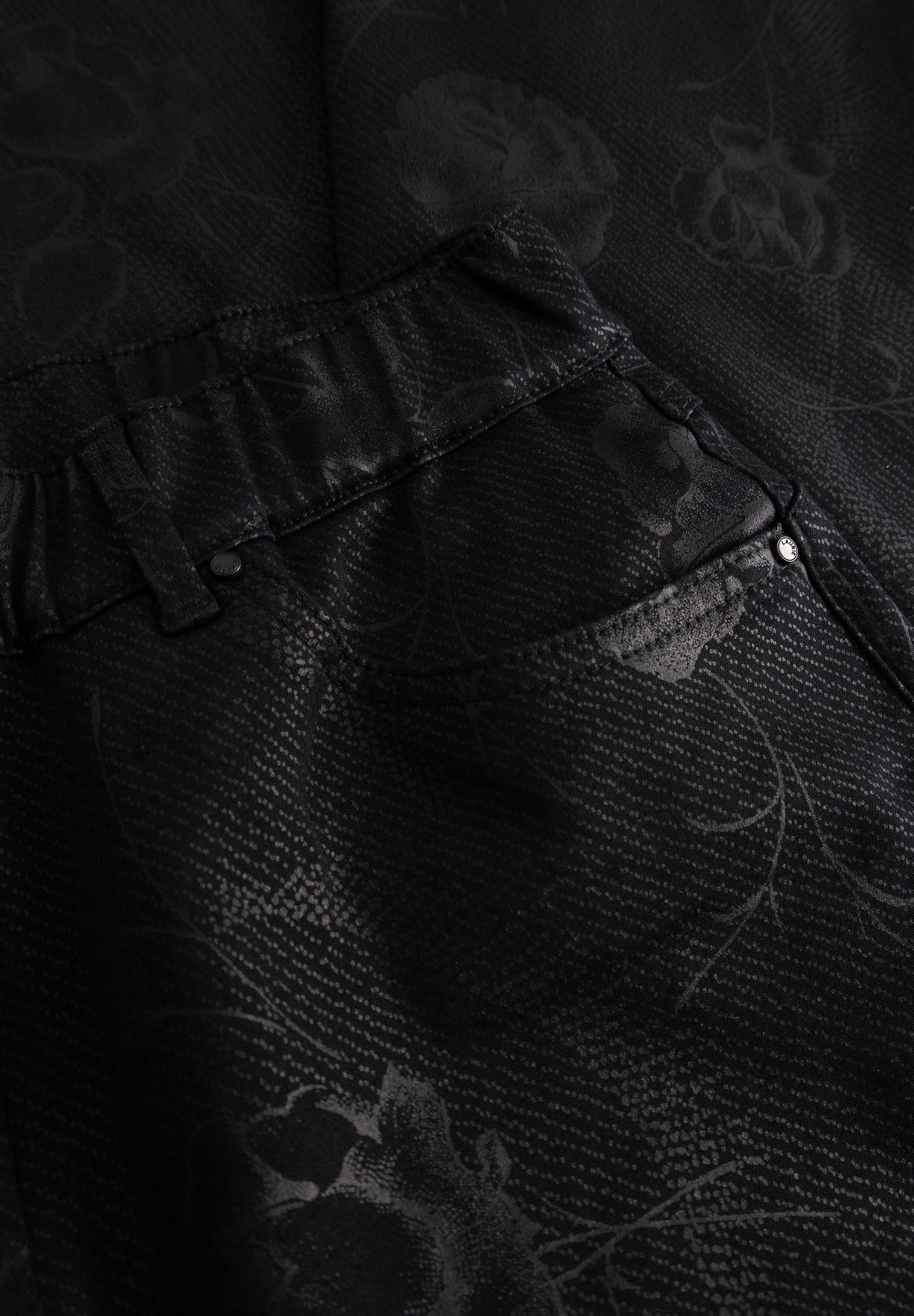 LAURIE Hannah Regular XSL Regular 99142 Black Bloom Print