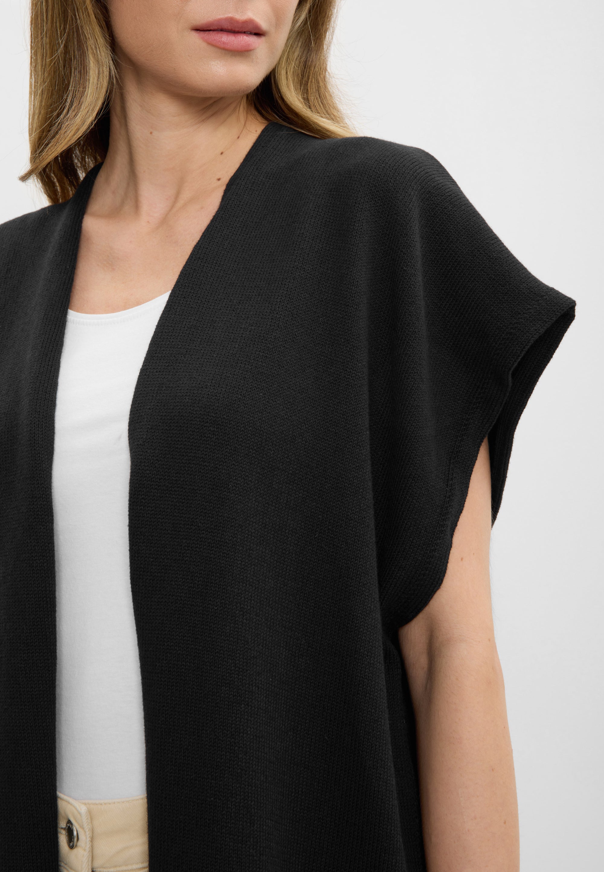 LAURIE Isabell vest Regular 99000 Black