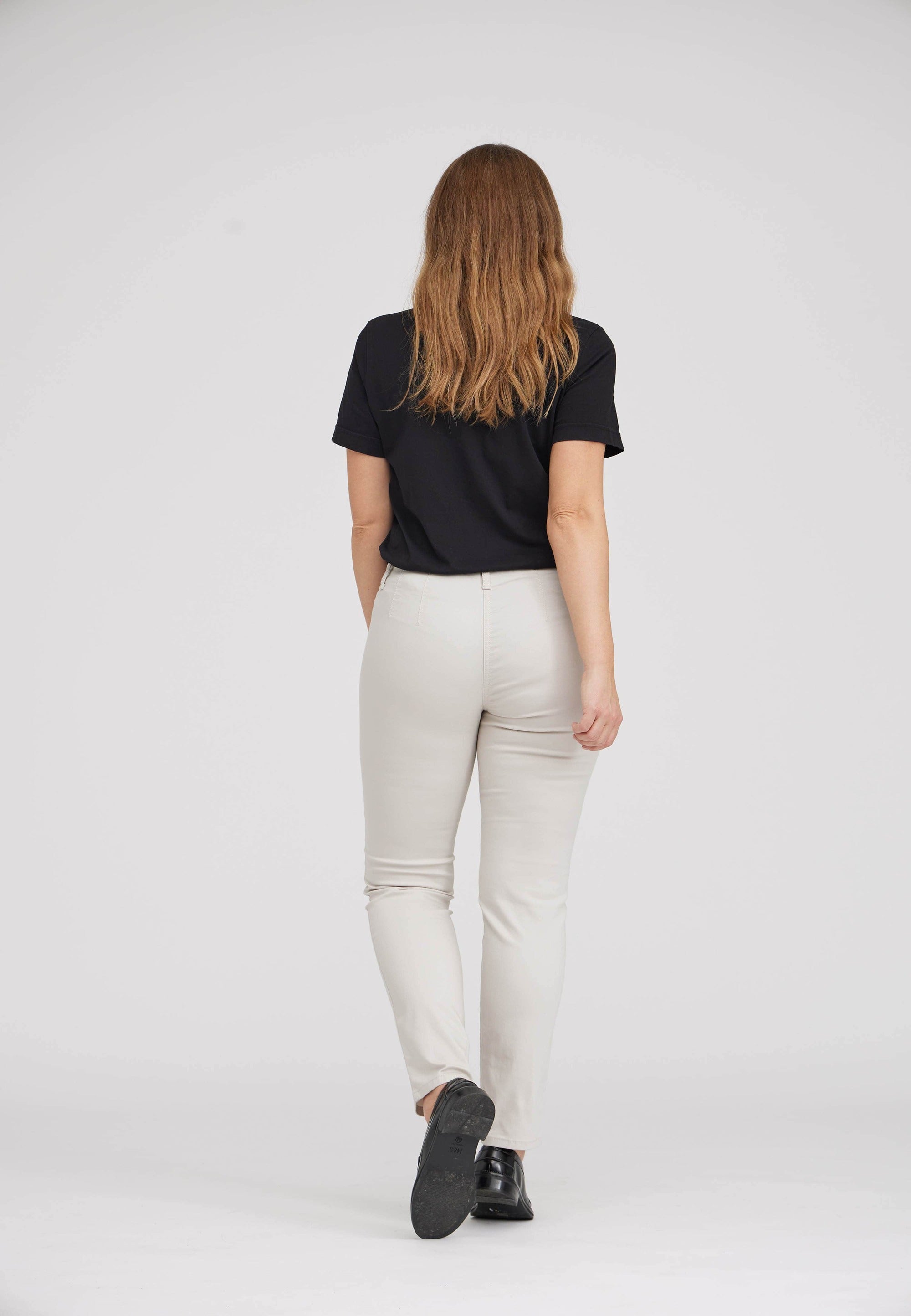 LAURIE Kelly Regular - Short Length Regular 25000 Grey Sand