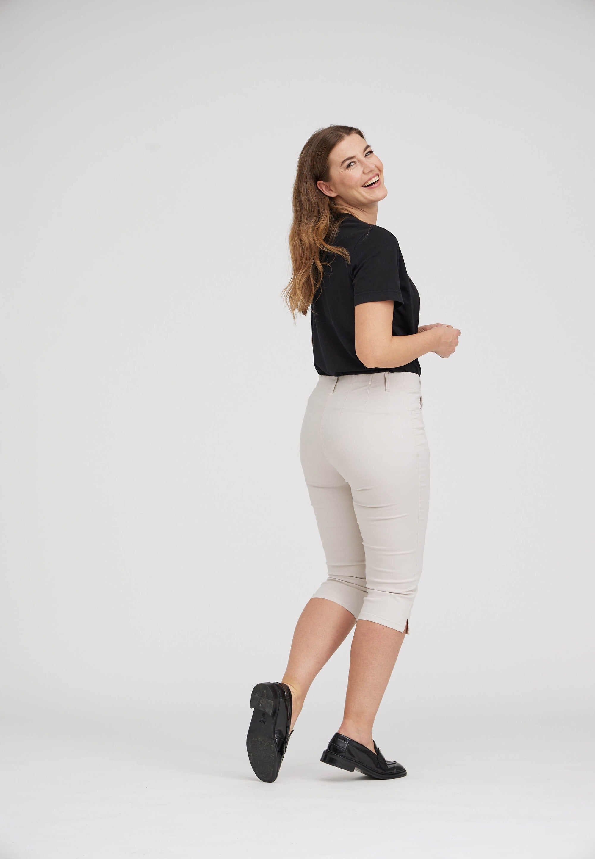 LAURIE Kelly Regular Capri SL Regular 25107 Grey Sand