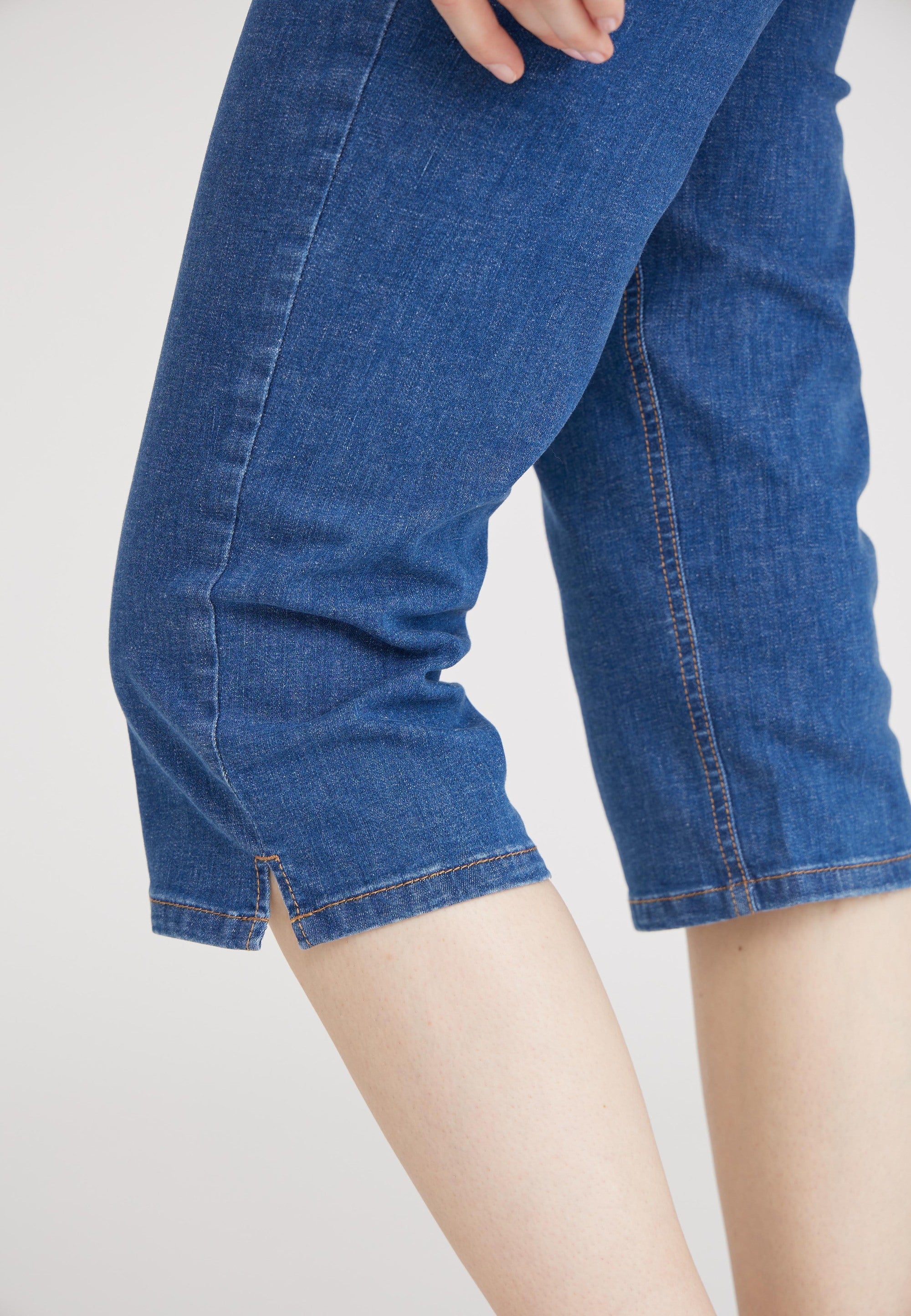 LAURIE Kelly Regular Capri Short Length Regular 49401 Blue Denim