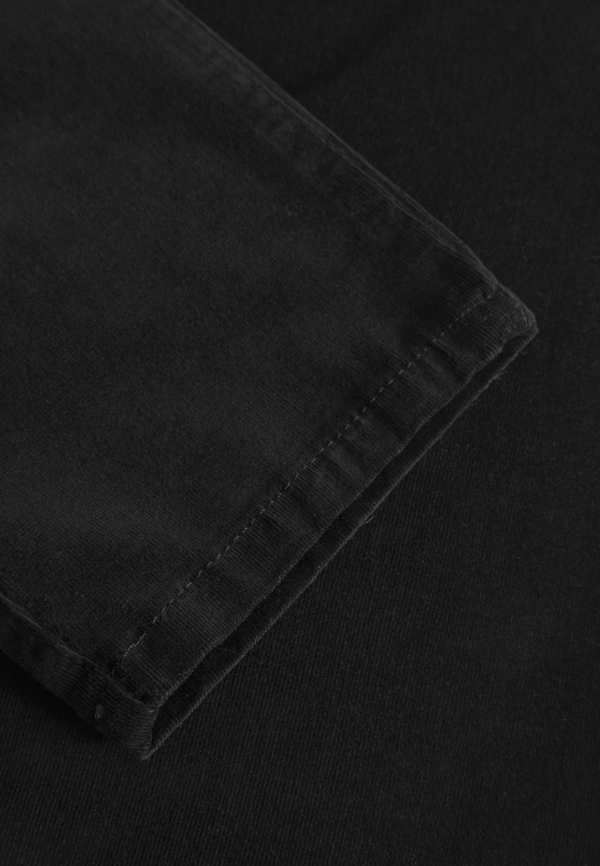 LAURIE Kelly Regular Corduroy - Medium Length Regular 99000 Black