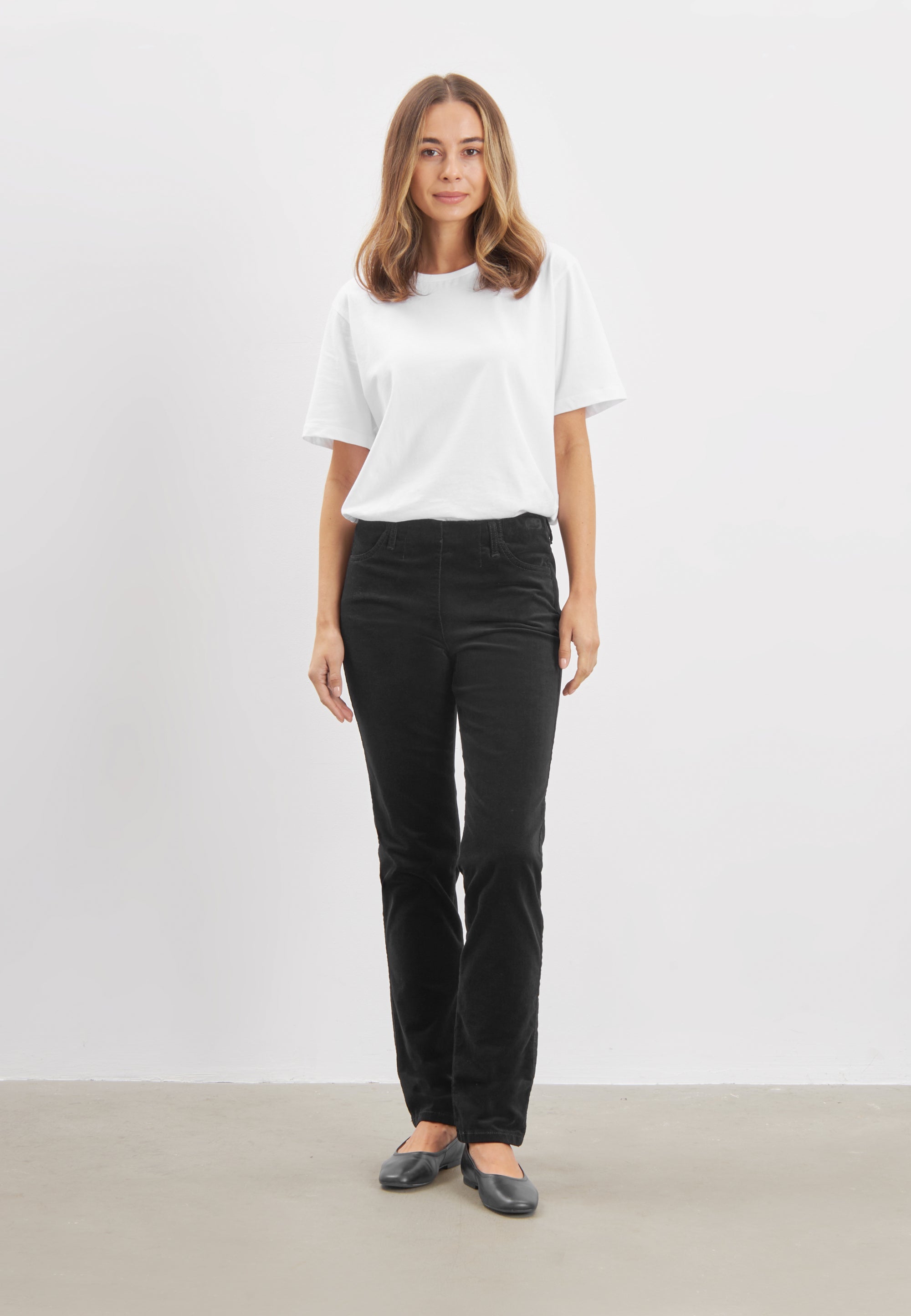 LAURIE Kelly Regular Corduroy - Medium Length Regular 99000 Black