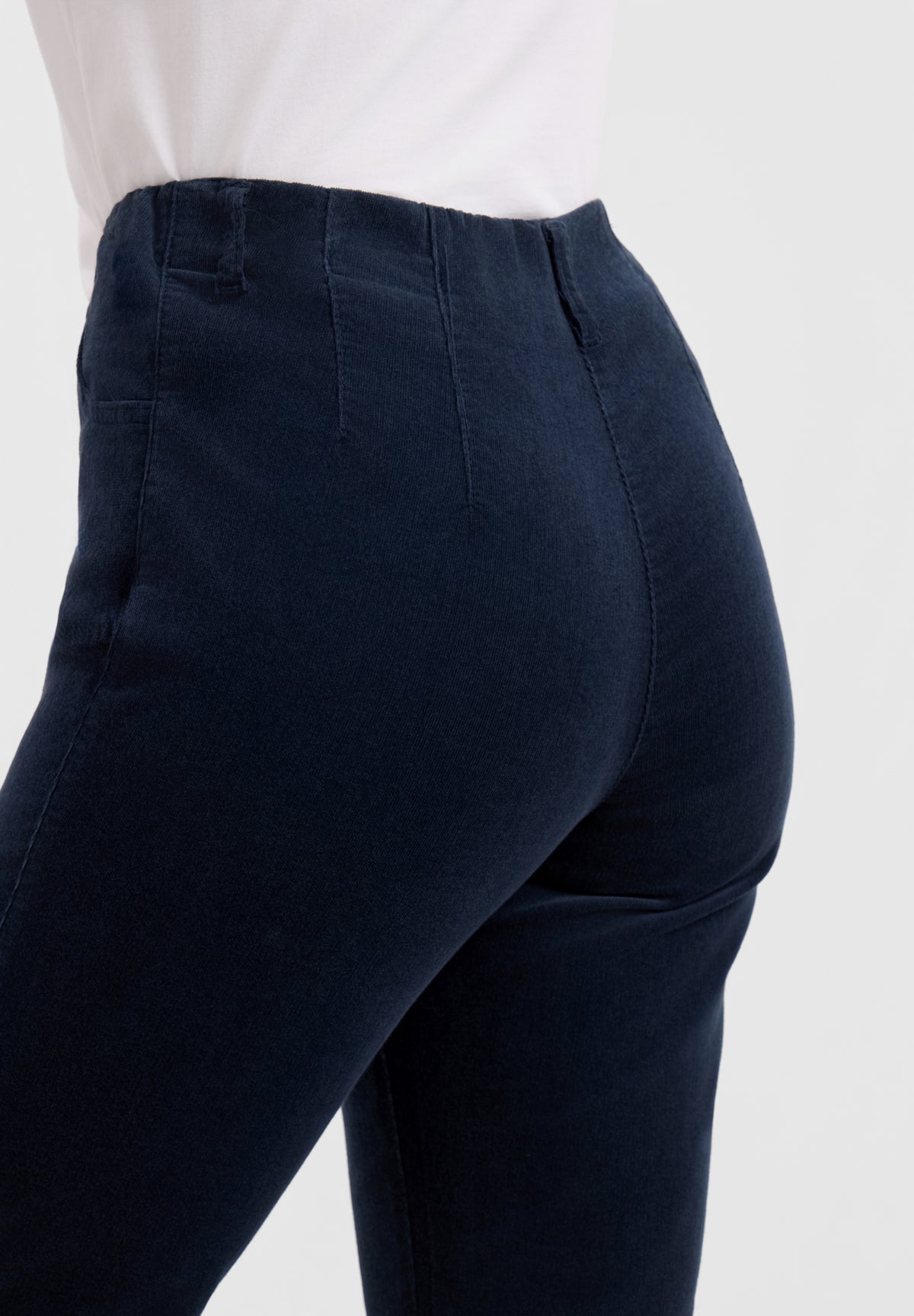 LAURIE Kelly Regular Corduroy - Medium Length Regular 49000 Navy