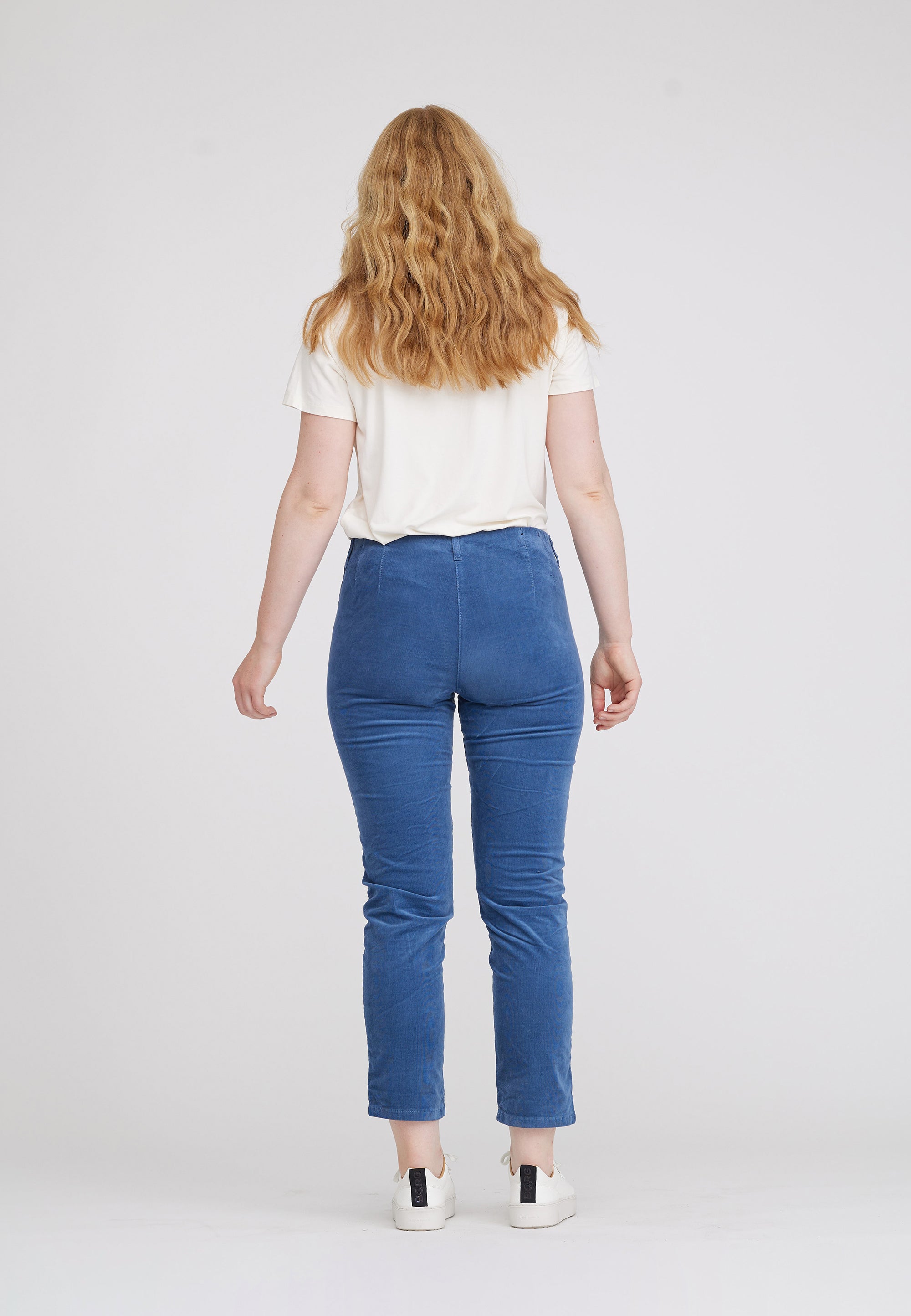 LAURIE Kelly Regular Corduroy - Short Length Regular 47000 Nordic Blue