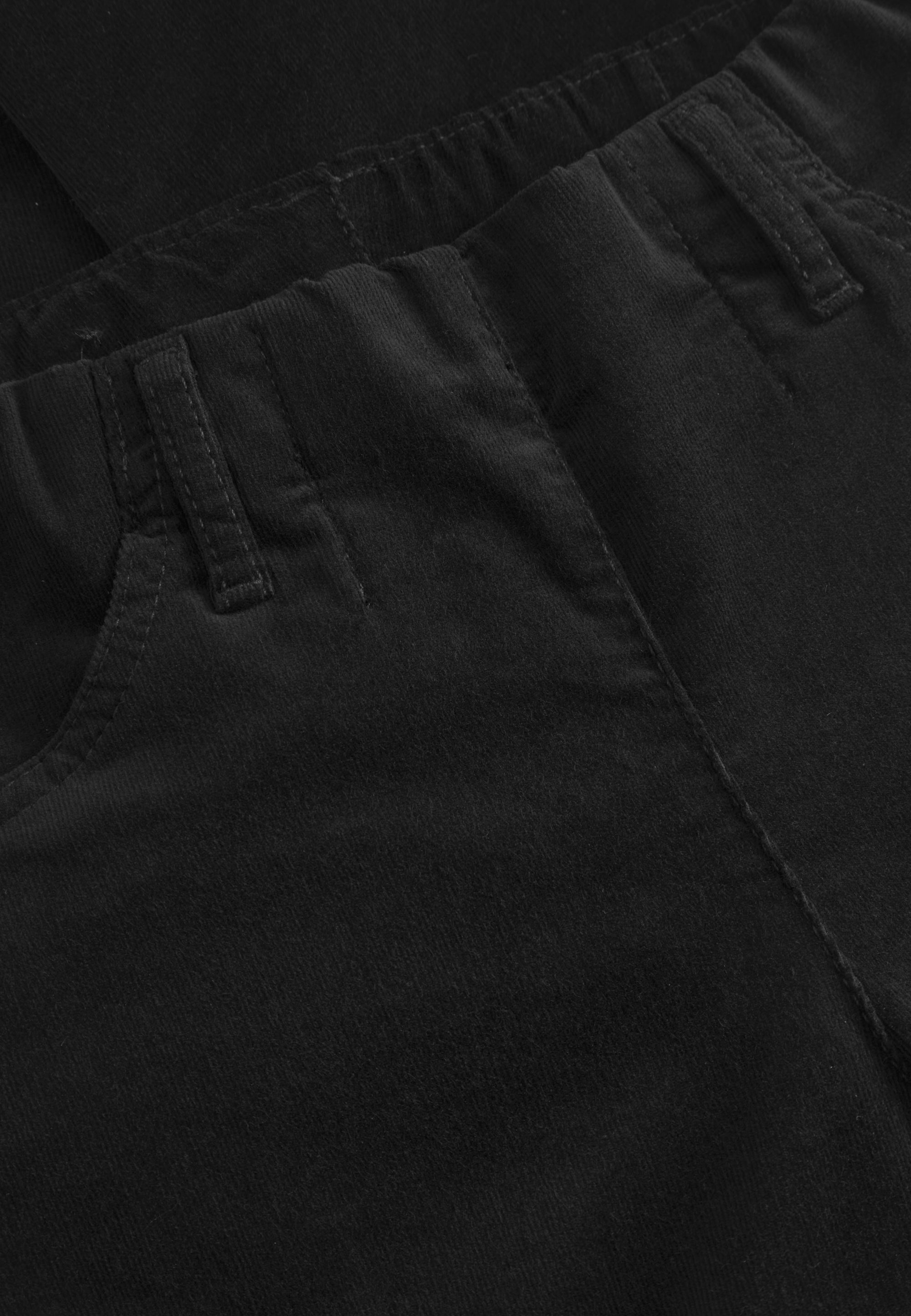 LAURIE Kelly Regular Corduroy - Short Length Regular 99000 Black