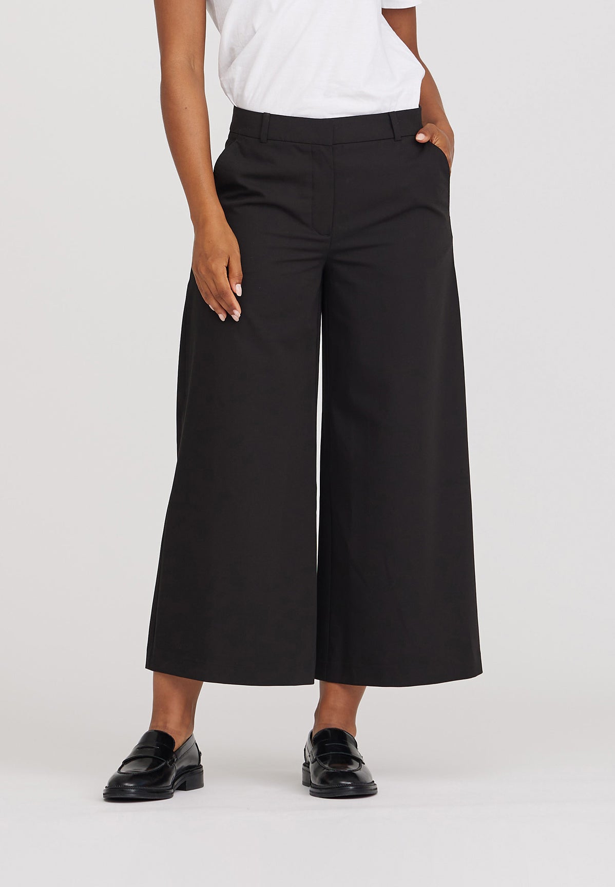 LAURIE Lia Loose - Cropped Loose 99000 Black