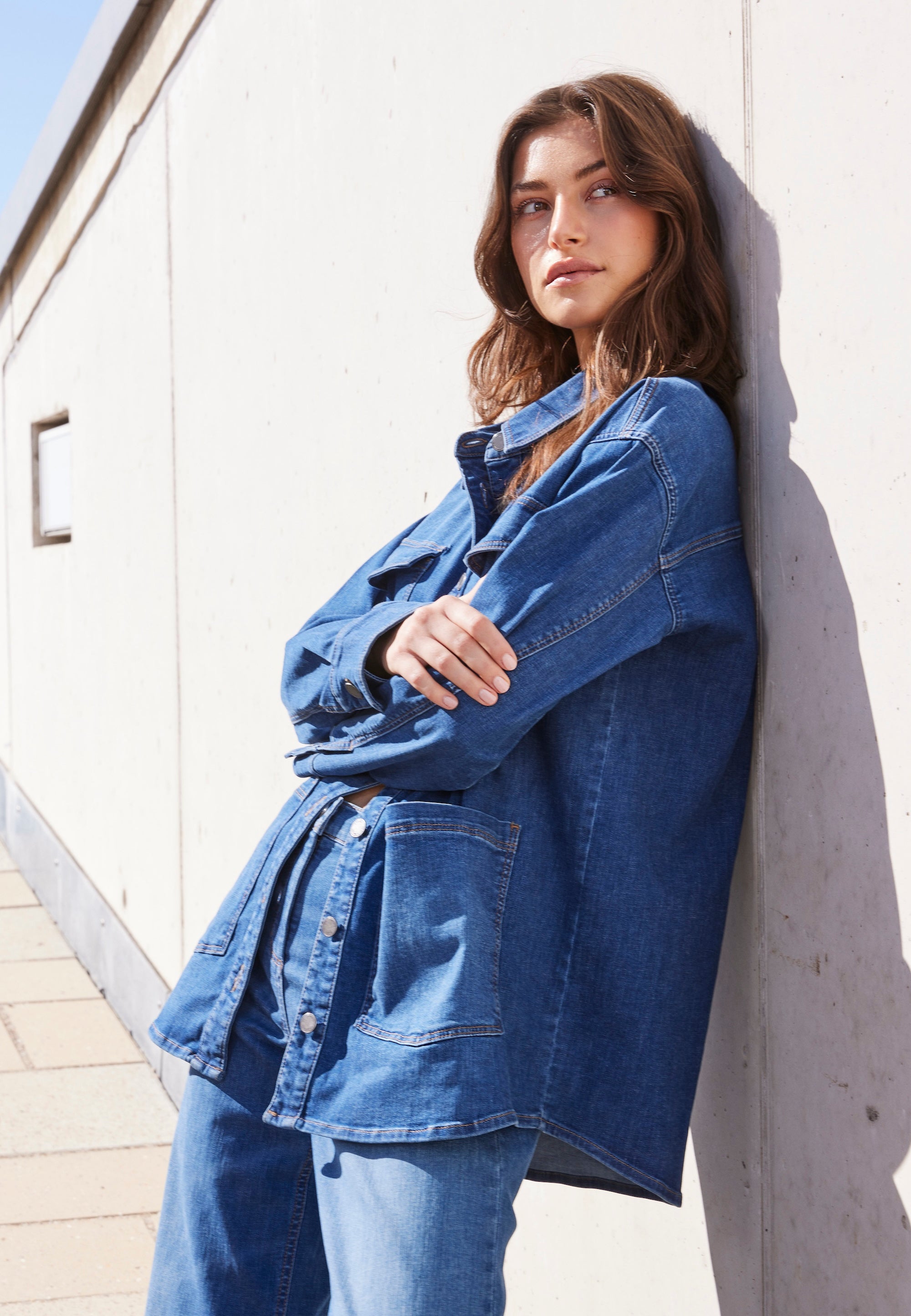 LAURIE Mille Oversize Shirt Jacket - Long Sleeve Oversized 49399 Washed Blue Denim