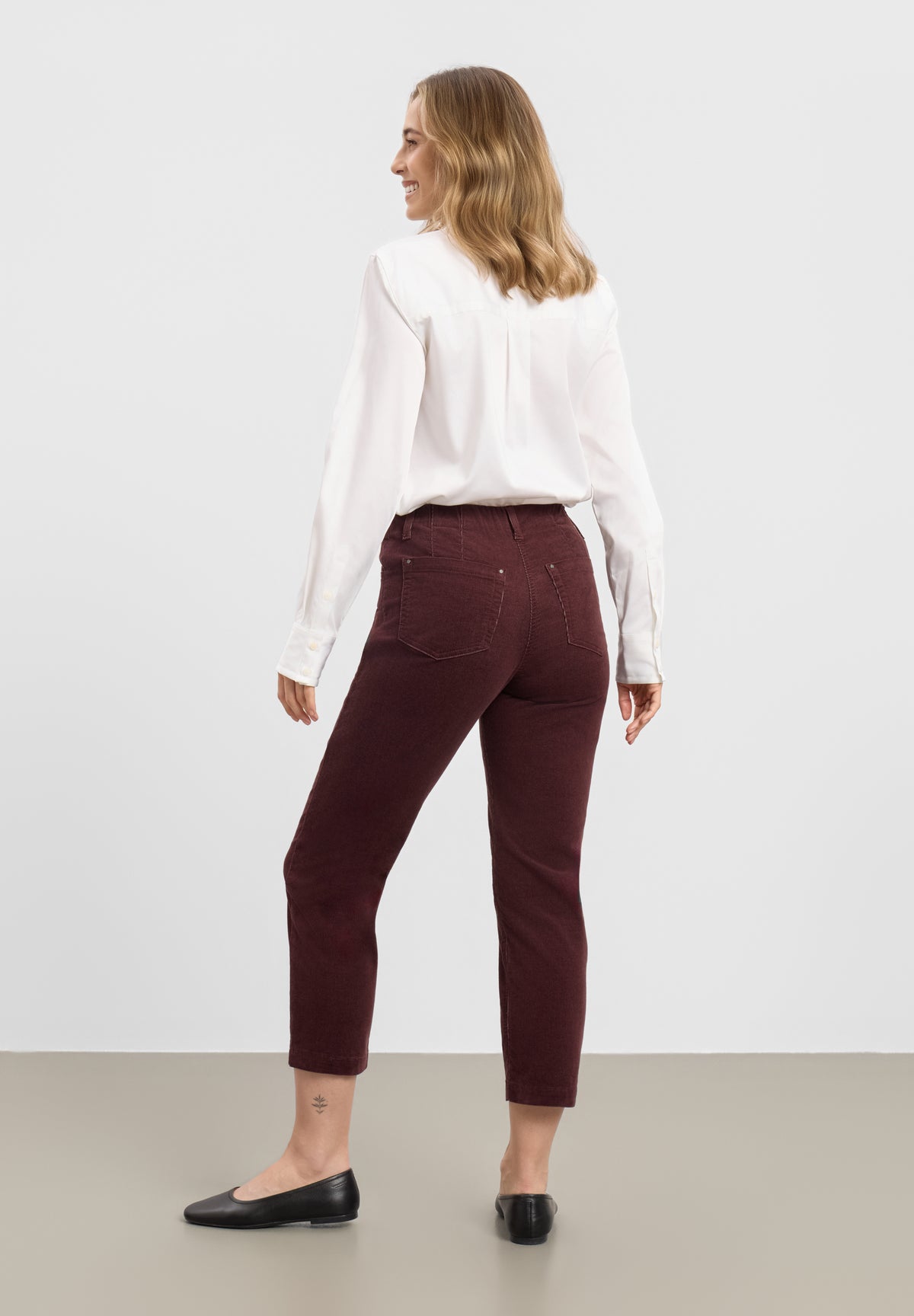 LAURIE Piper Pure Regular Corduroy - Cropped Regular 68000 Dark Plum