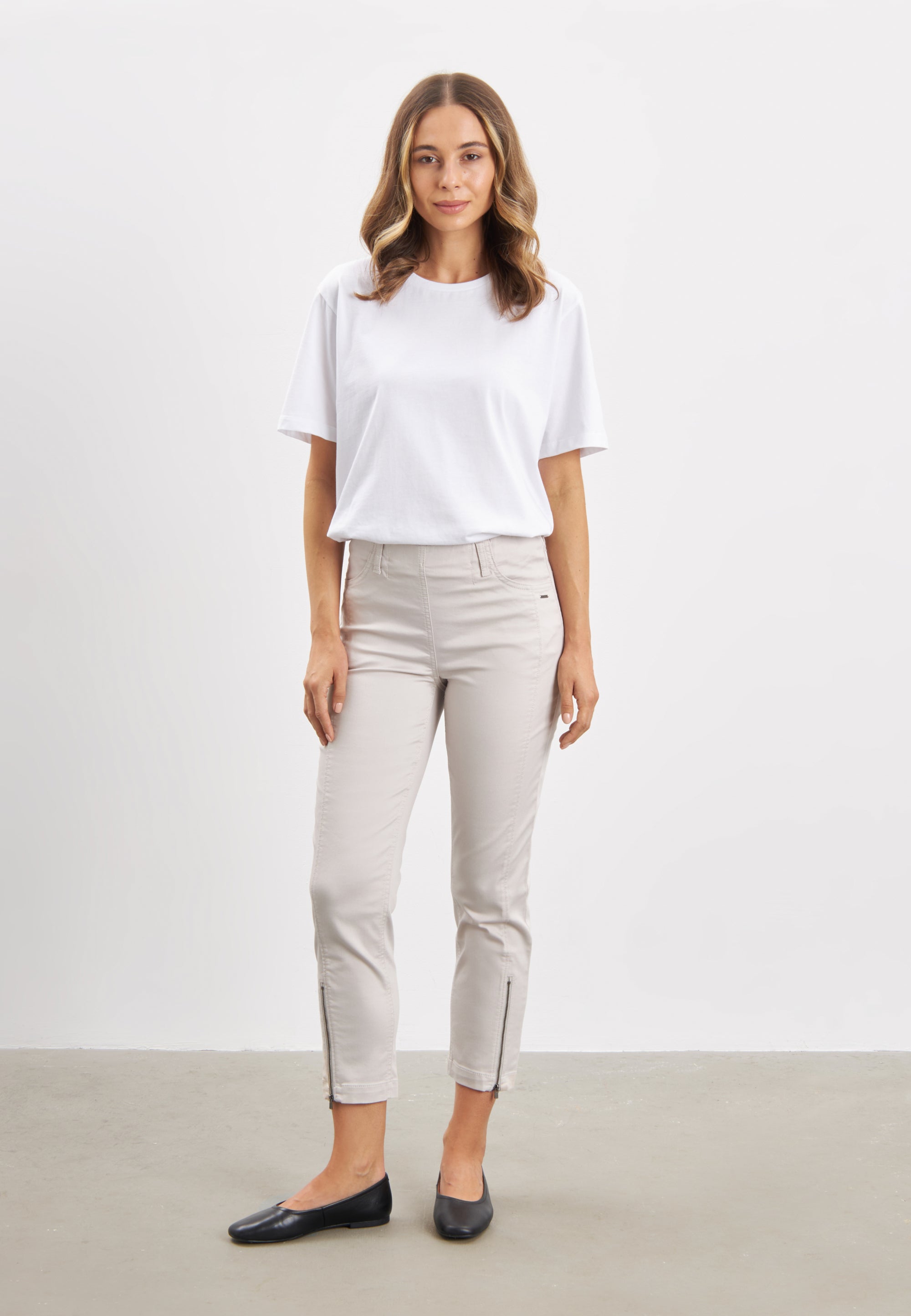 LAURIE Piper Regular Crop Regular 25000 Grey Sand