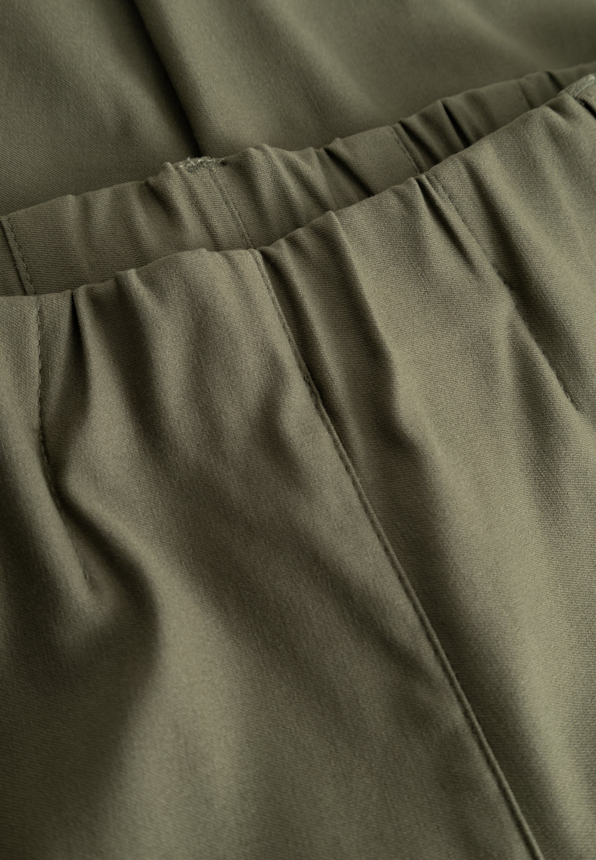 LAURIE Taylor Regular Capri Medium Length Regular 55100 Khaki