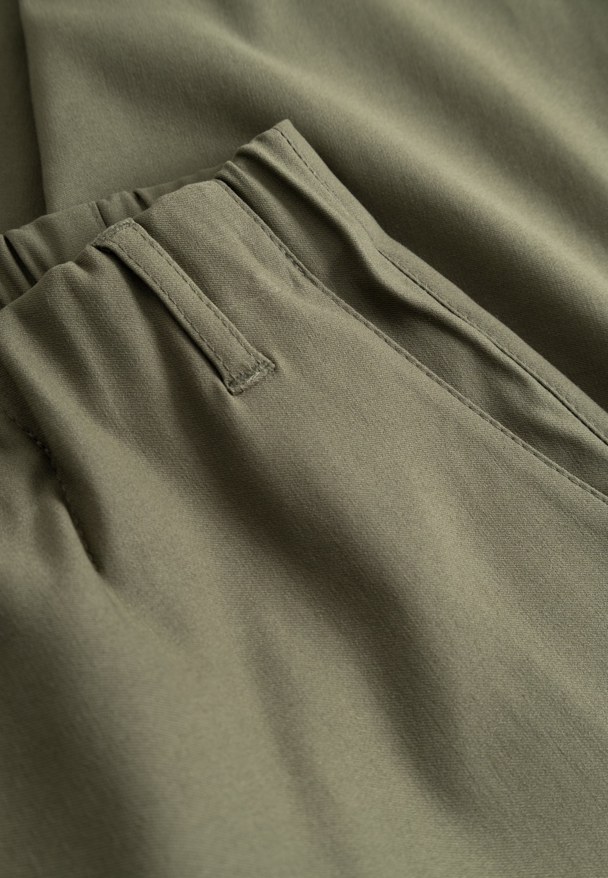 LAURIE Taylor Regular Capri Medium Length Regular 55100 Khaki