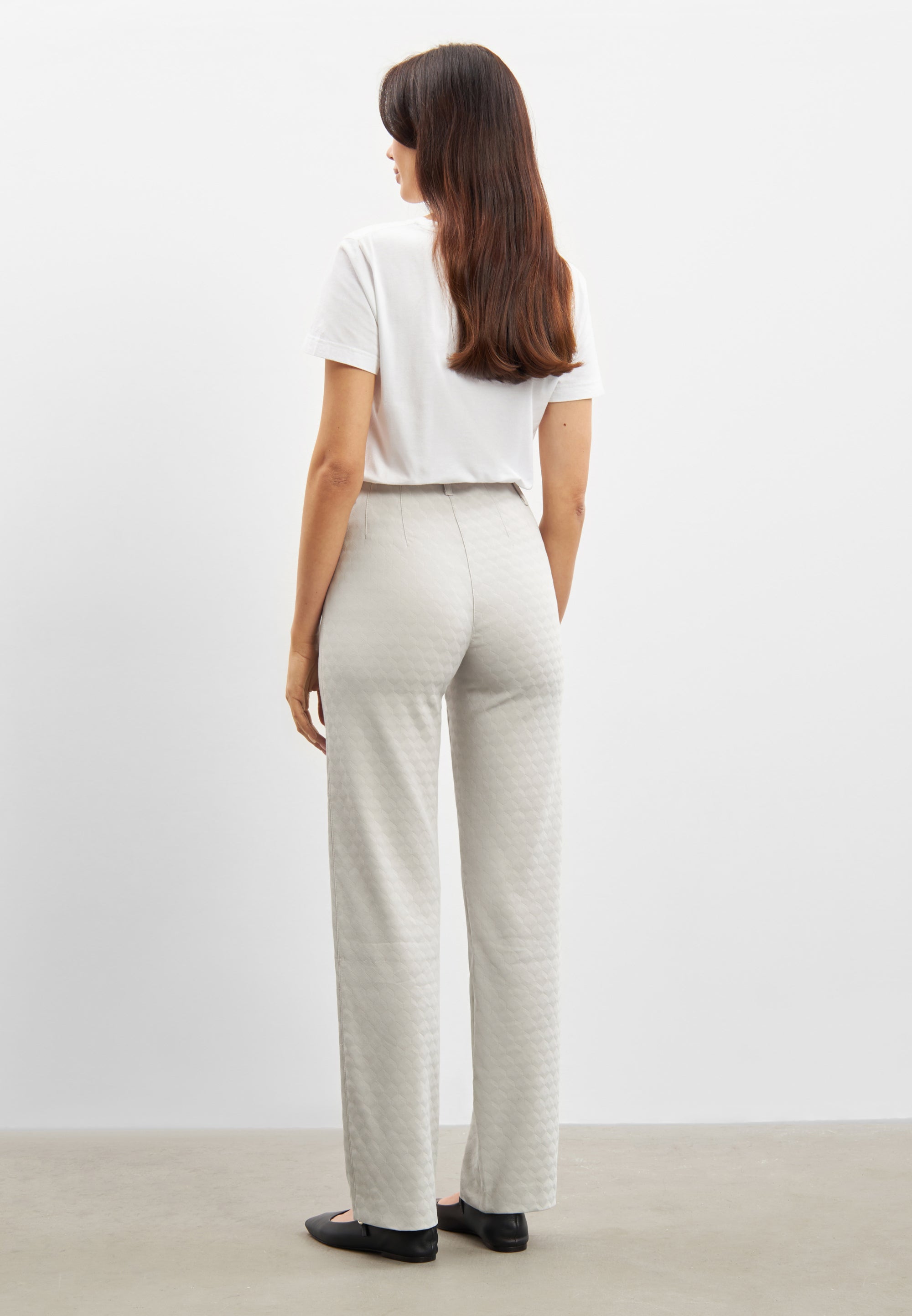 LAURIE Tracy Straight - Medium Length Straight 25603 Grey Sand Jacquard