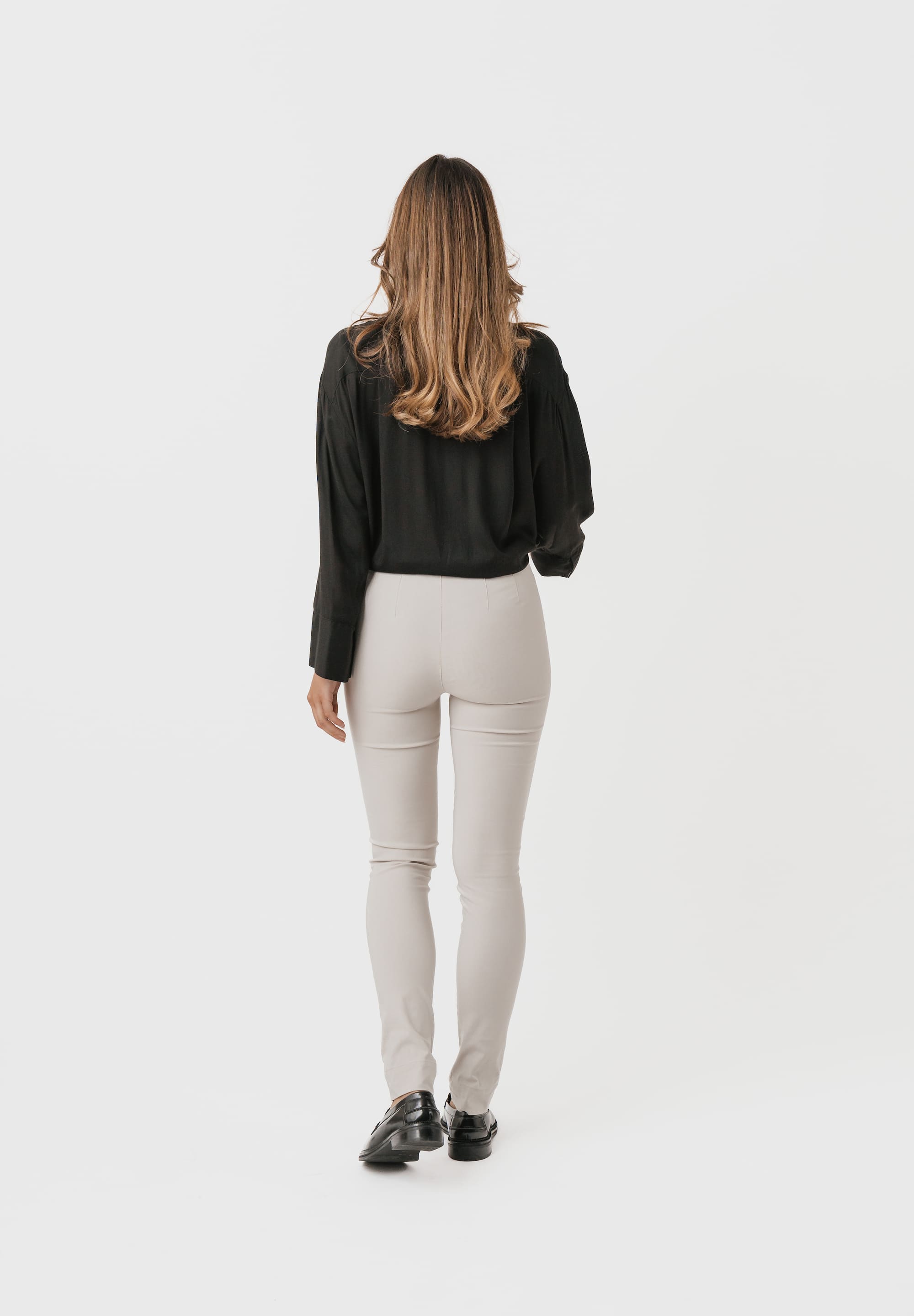 LAURIE Vicky Slim - Medium Length Slim 25137 Grey Sand