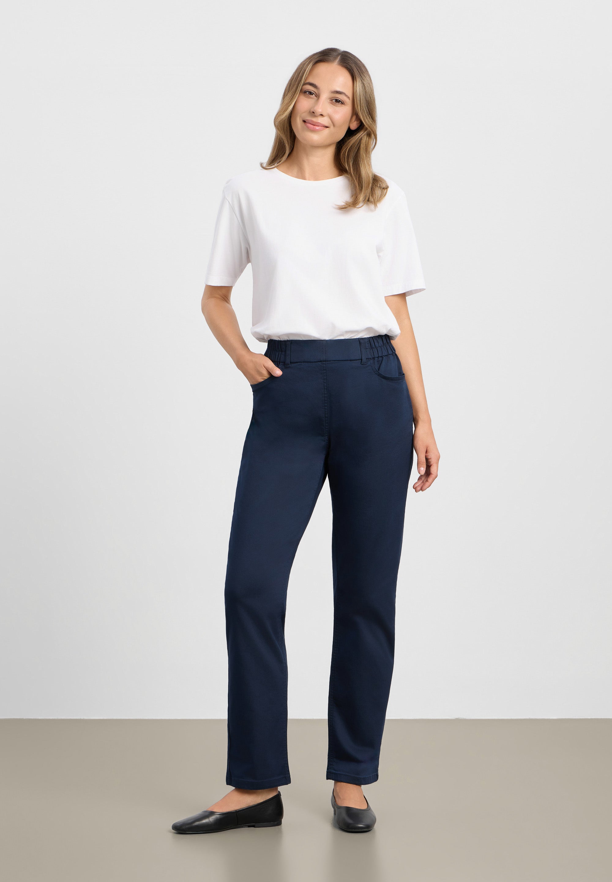 LAURIE Violet Relaxed - Medium Length Relaxed 49000 Navy