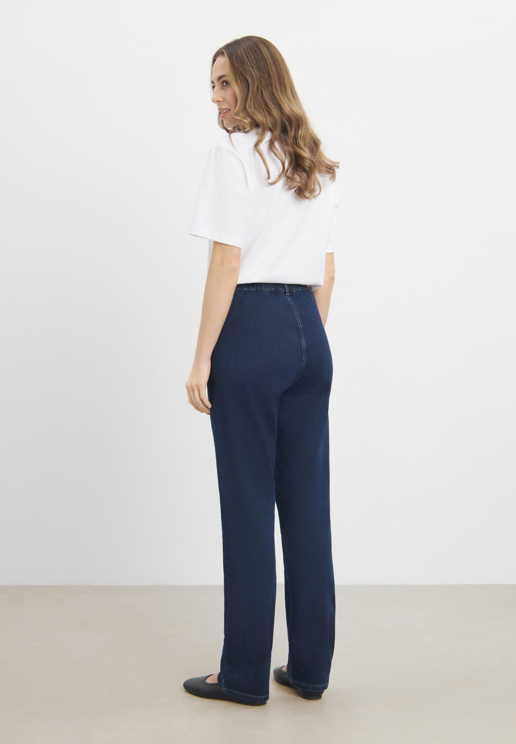 LAURIE Violet Relaxed - Medium Length Relaxed 40513 Dark Blue Denim