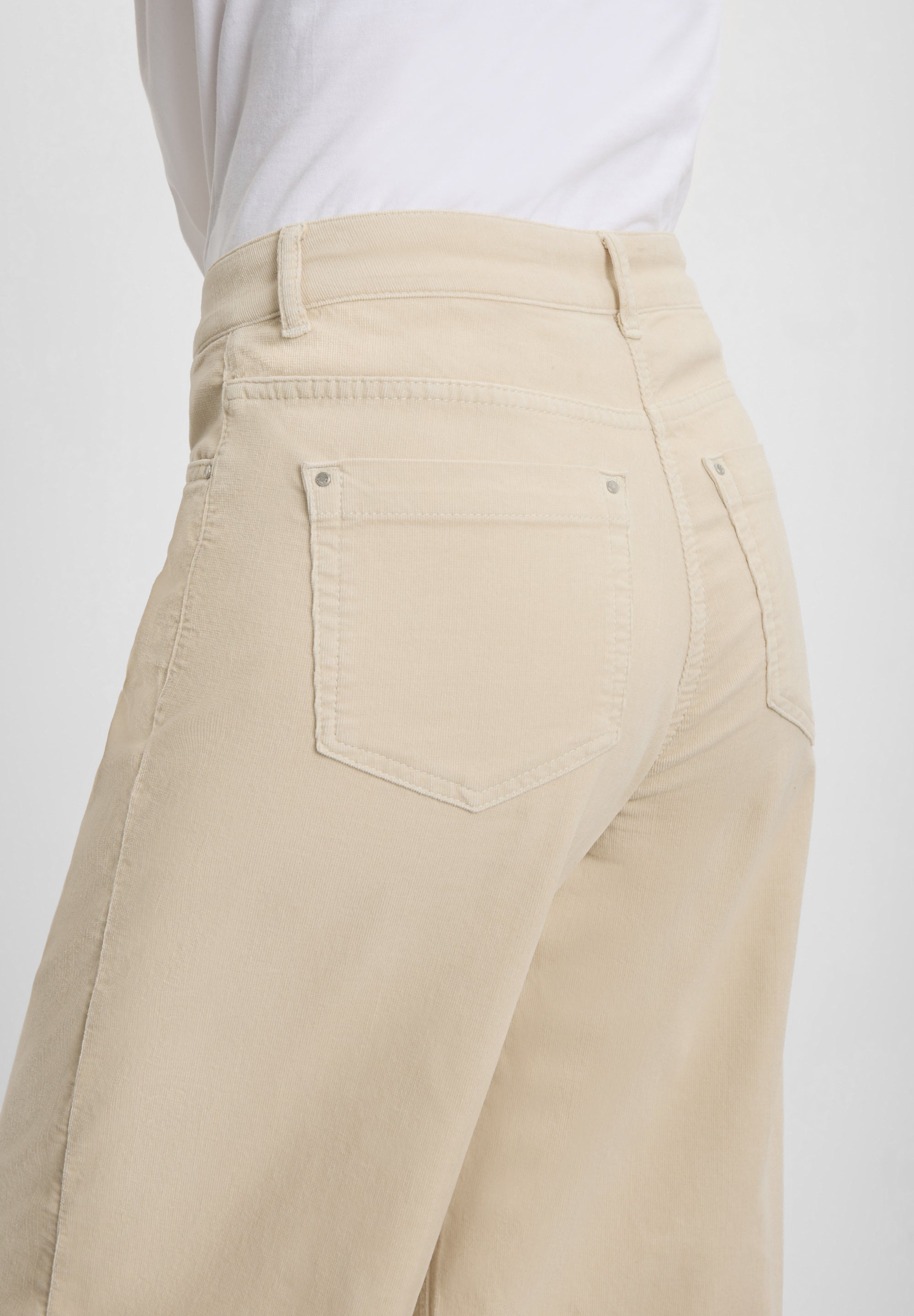 Carol Loose - Medium Length - Birch (PRE)