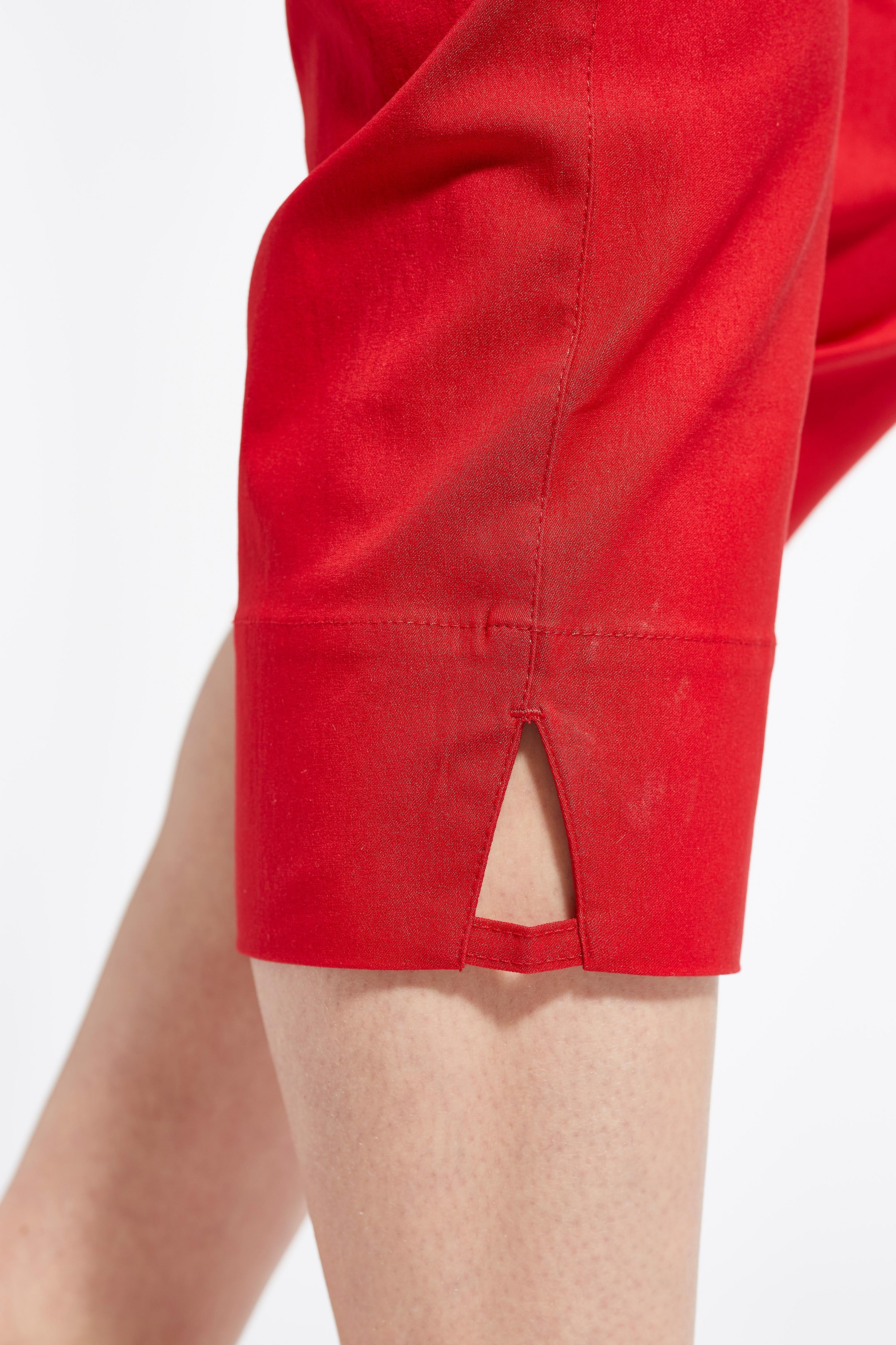 LAURIE  Anabelle Regular Capri Medium Length Trousers REGULAR 60970 Red