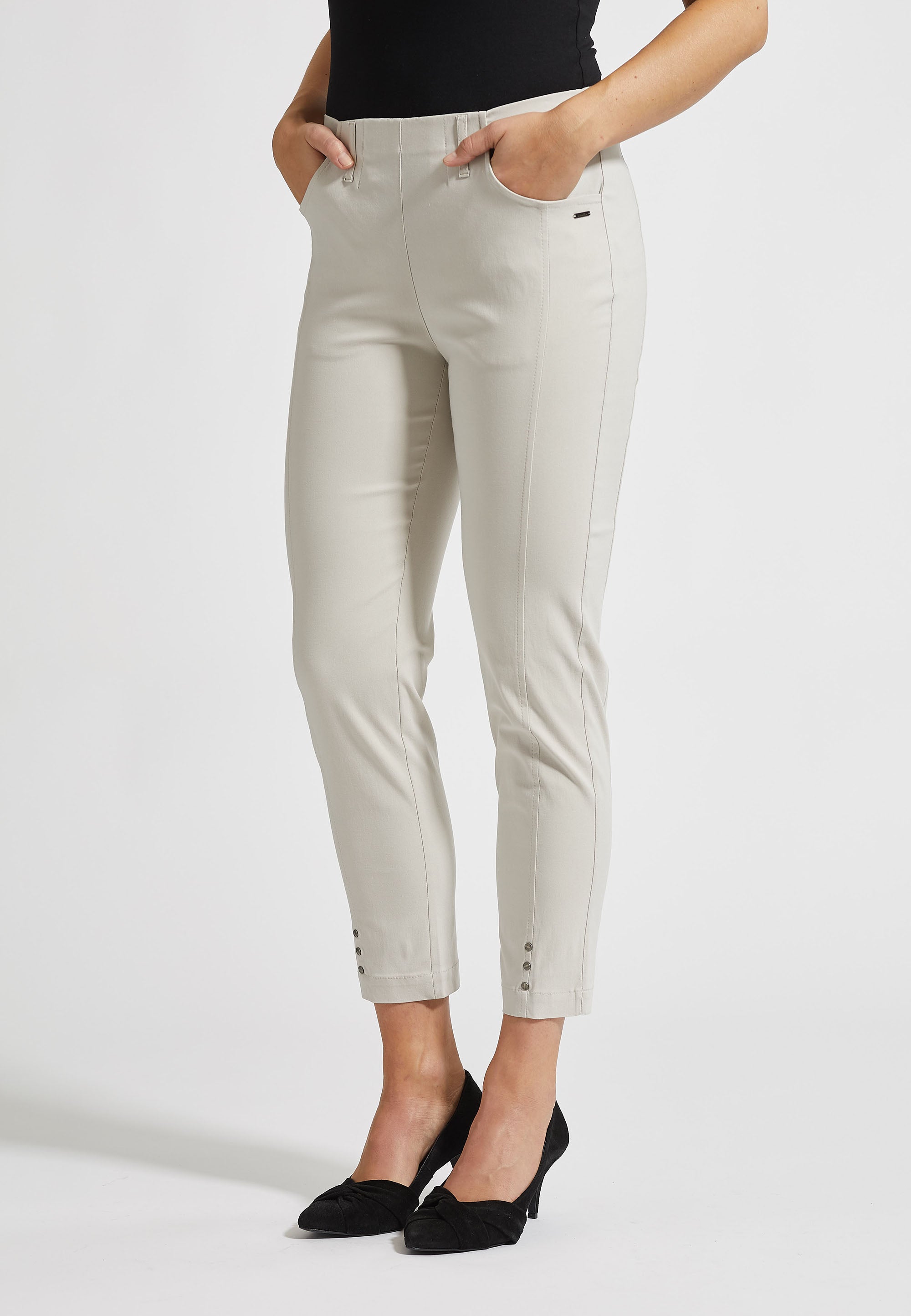 LAURIE Chloe Slim Crop Slim 25137 Grey Sand