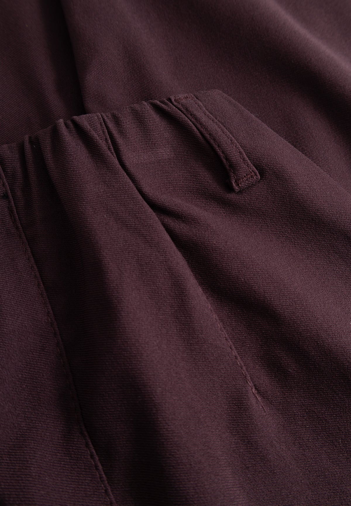 LAURIE Donna Loose - Medium Length Loose 68000 Dark Plum