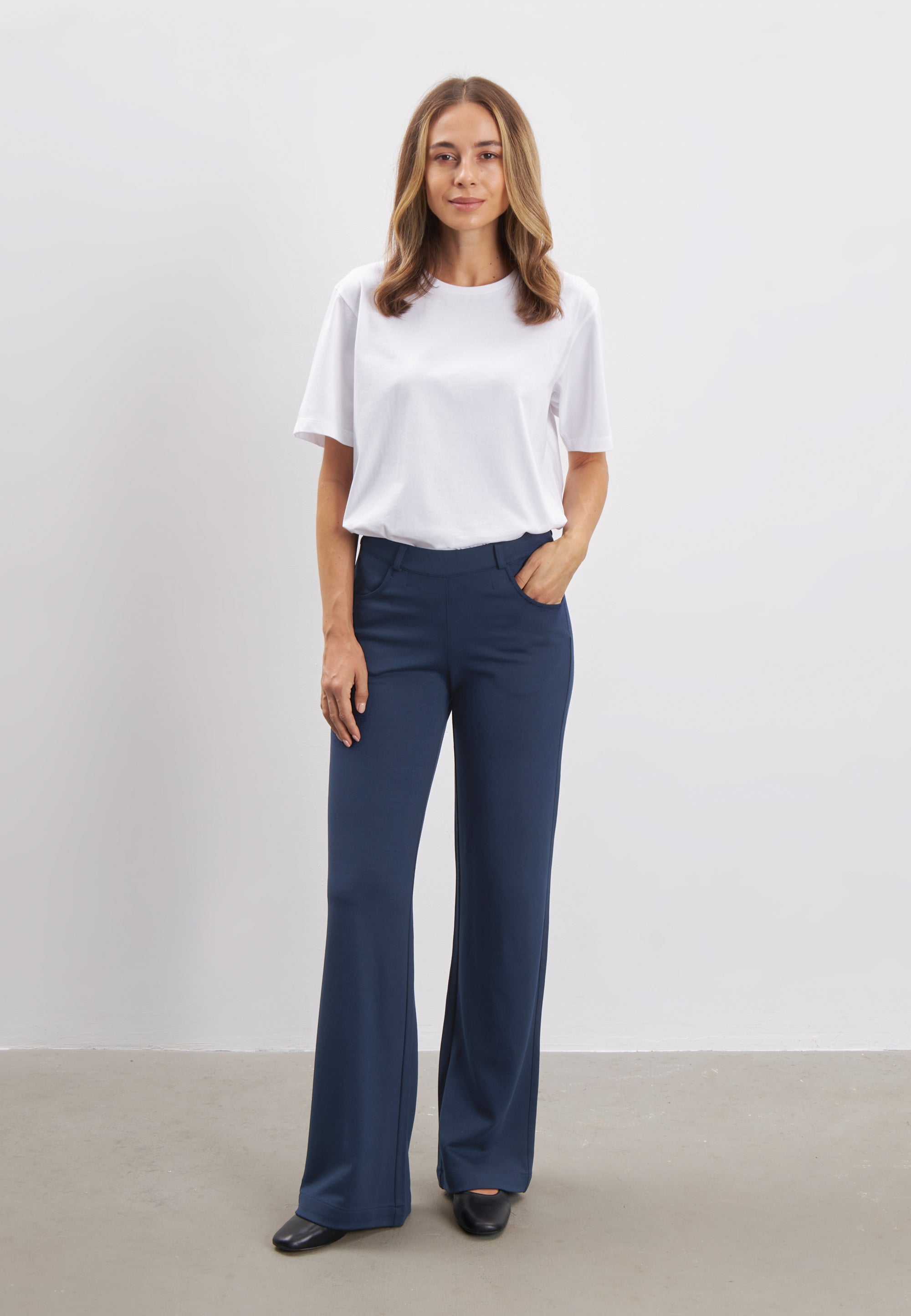 LAURIE  Donna Loose - Medium Length Loose 49103 Navy brushed