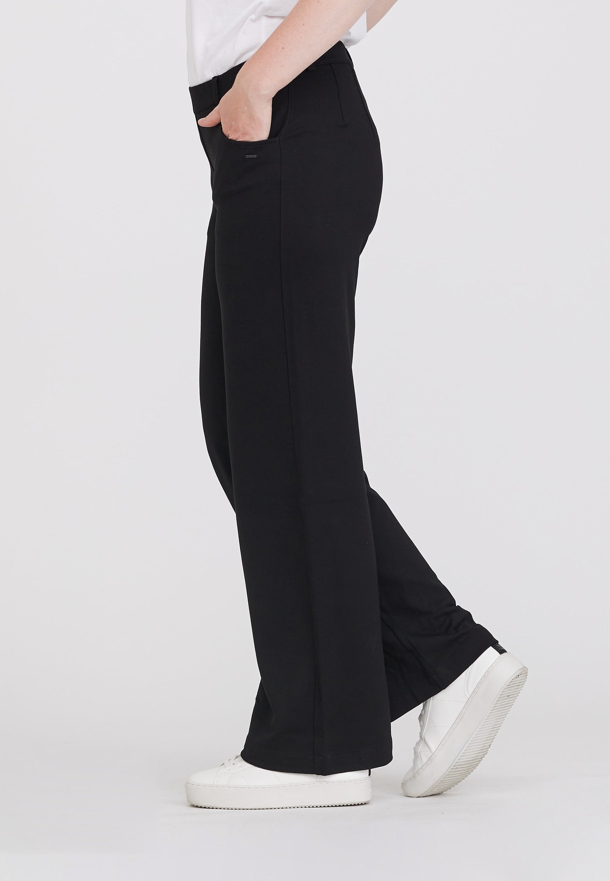 LAURIE  Donna Loose - Medium Length Trousers LOOSE 99147 Black