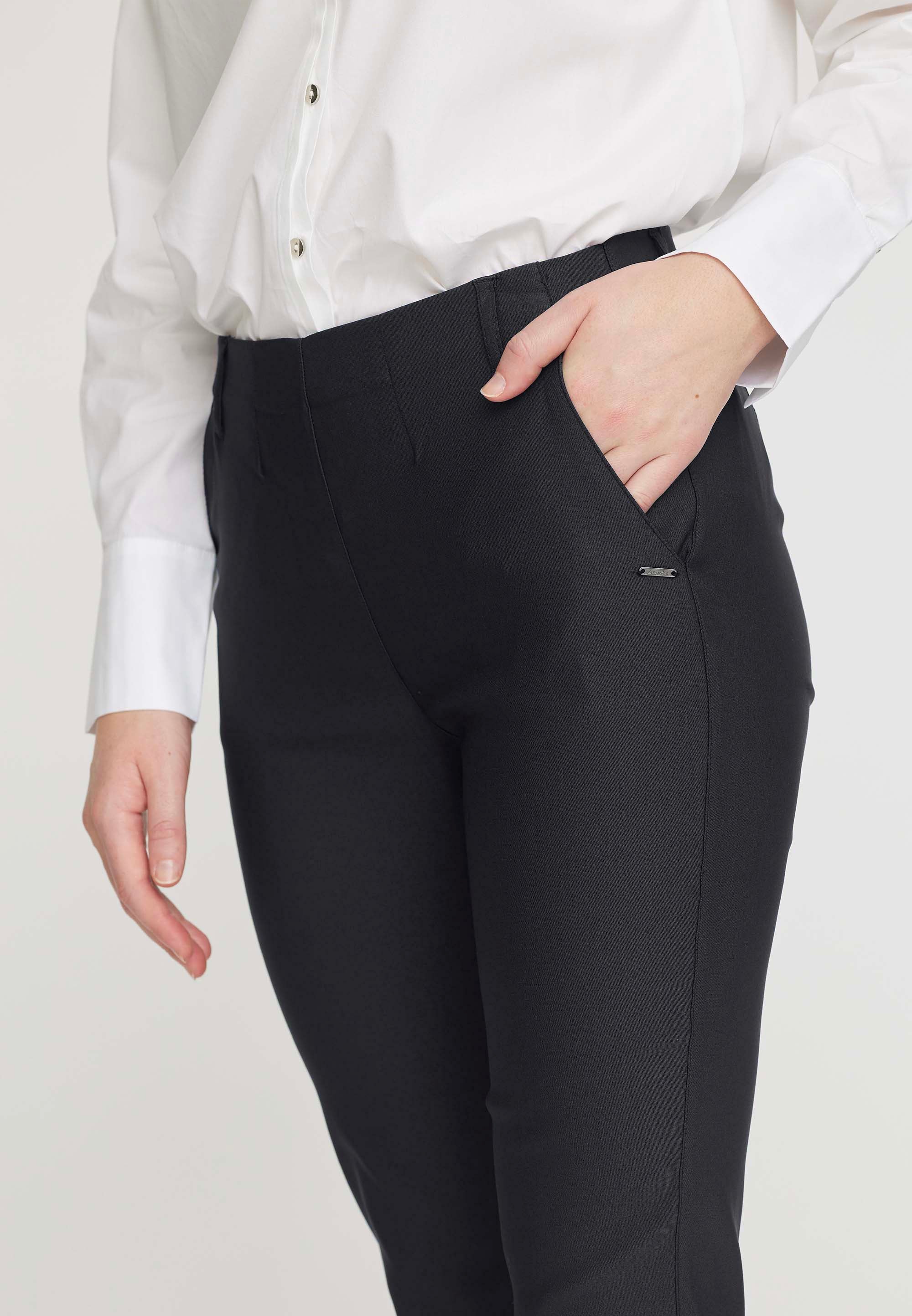 LAURIE Elizabeth Slim Crop Slim 99000 Black