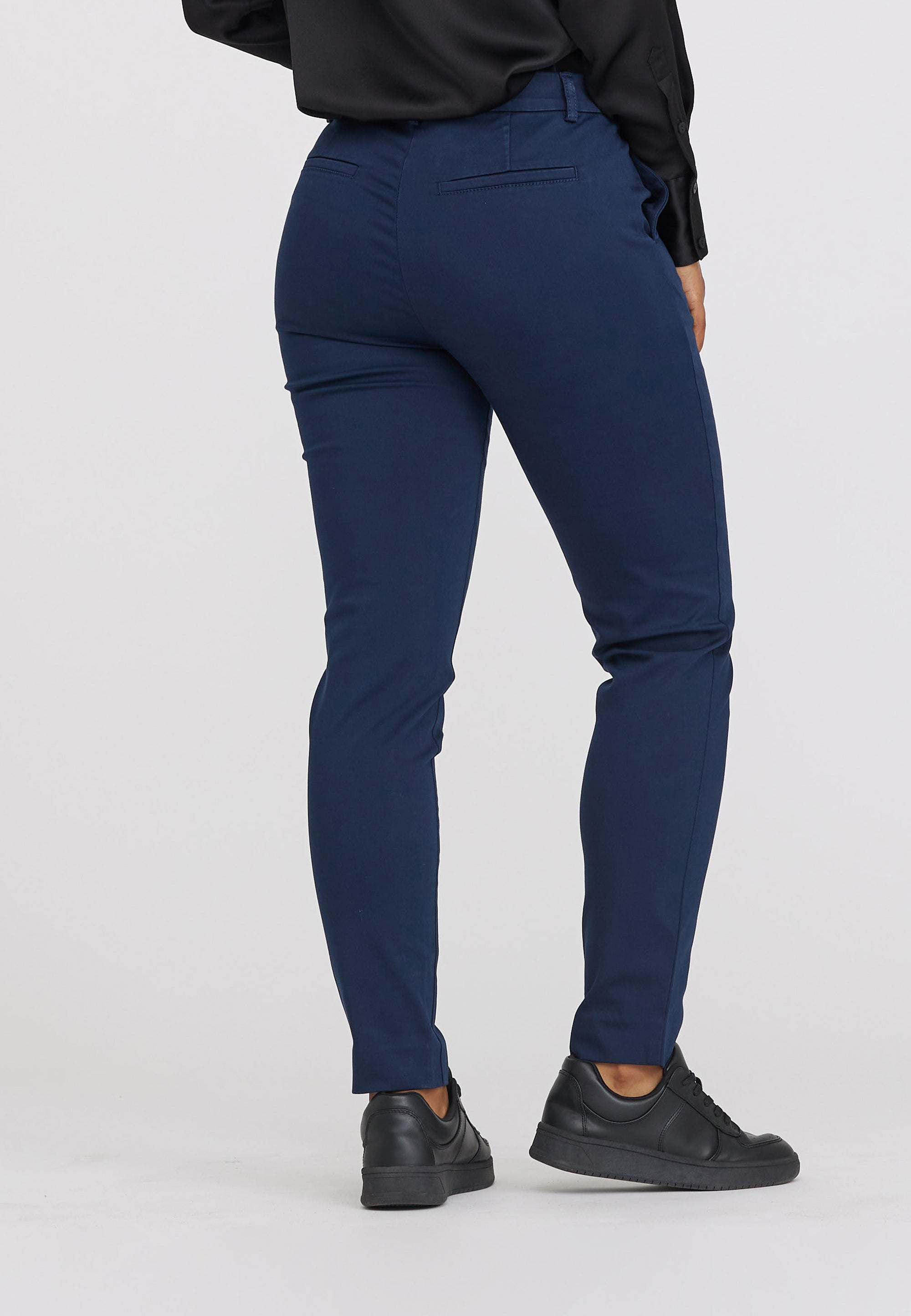 LAURIE  Fanny Slim - Short Length Trousers SLIM 49105 Navy
