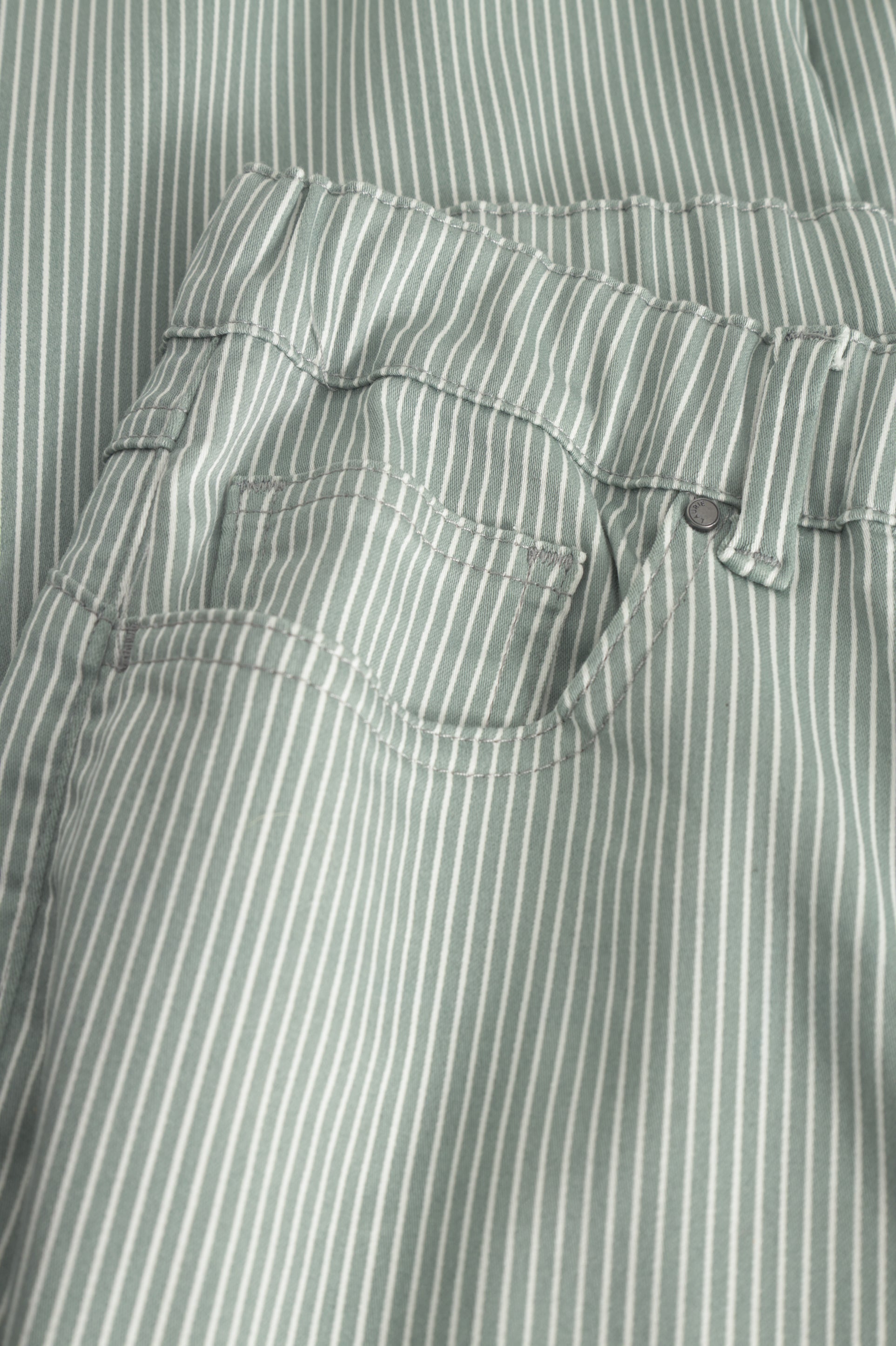 LAURIE  Hannah Regular - Extra Short Length Trousers REGULAR 51397 Sage Stripe