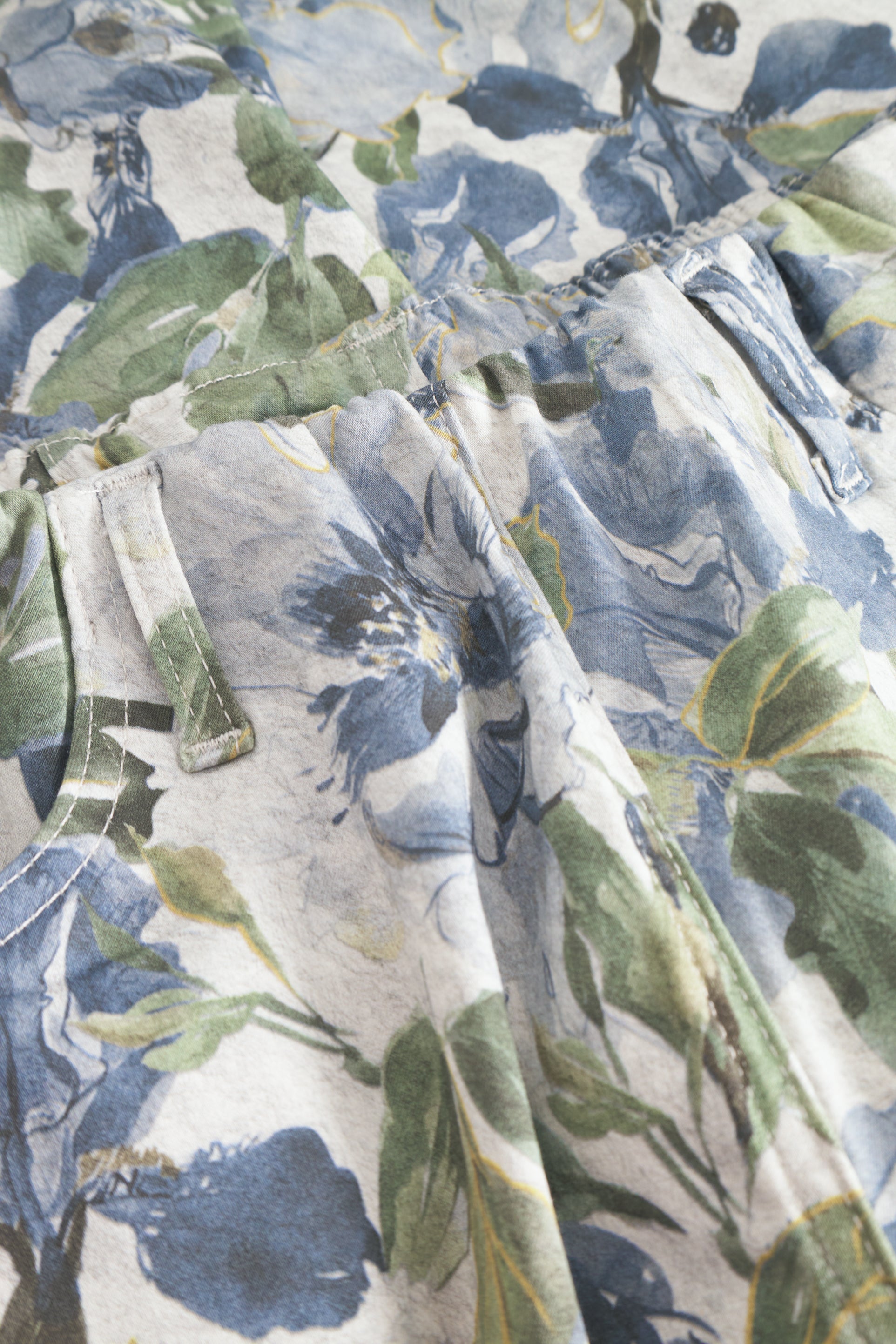 LAURIE Kelly Regular - Long Length Regular 43036 Dove Flower