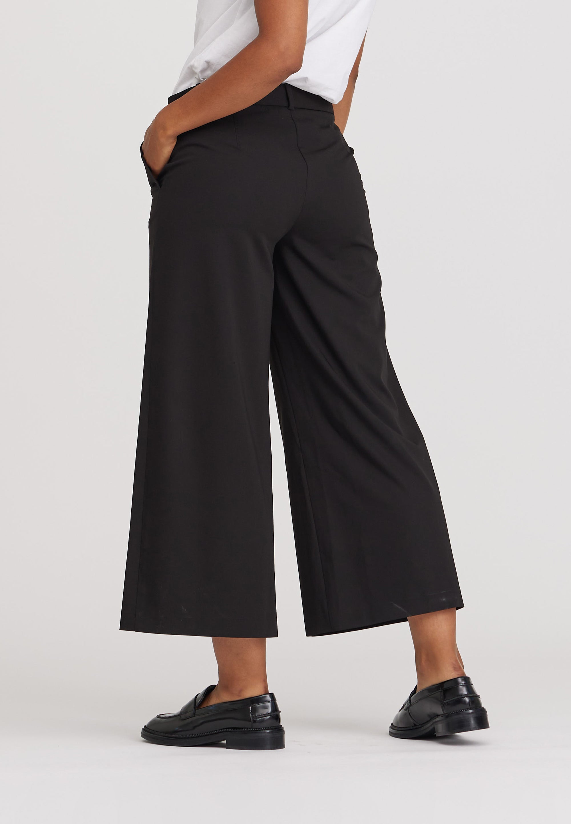 LAURIE  Lia Loose Crop Trousers LOOSE 99000 Black