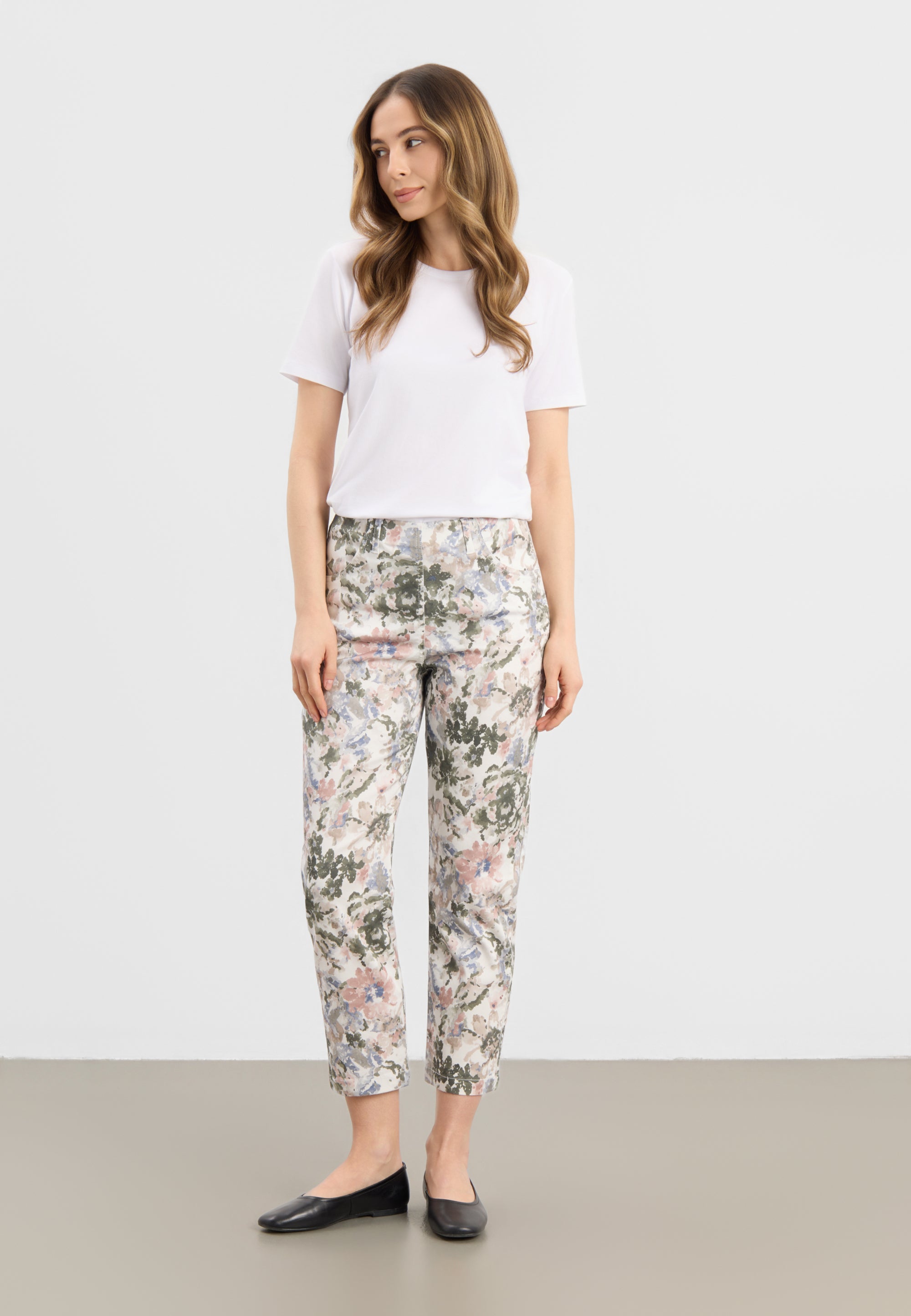 LAURIE Patricia Pure Regular Cropped Regular 55140 Khaki watercolour print