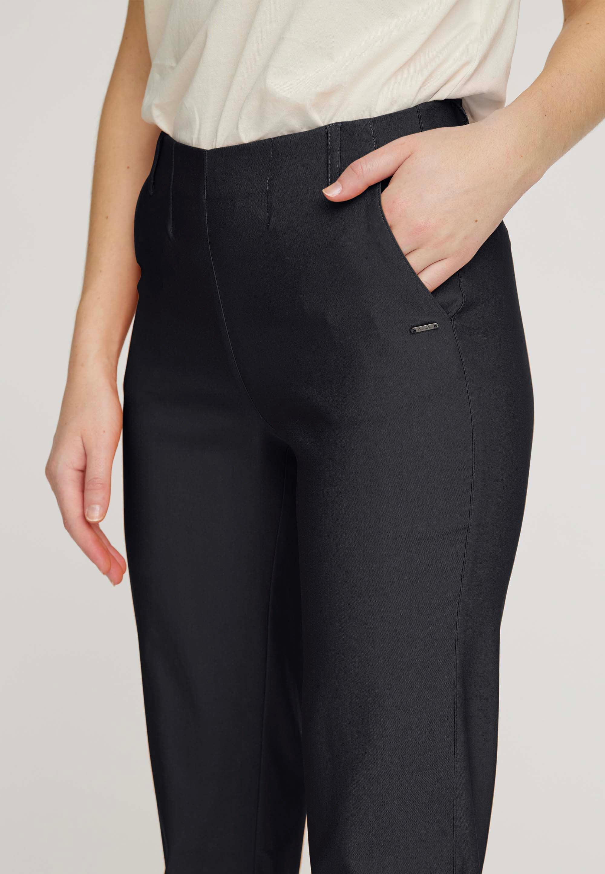 LAURIE Taylor Regular Crop Regular 99000 Black