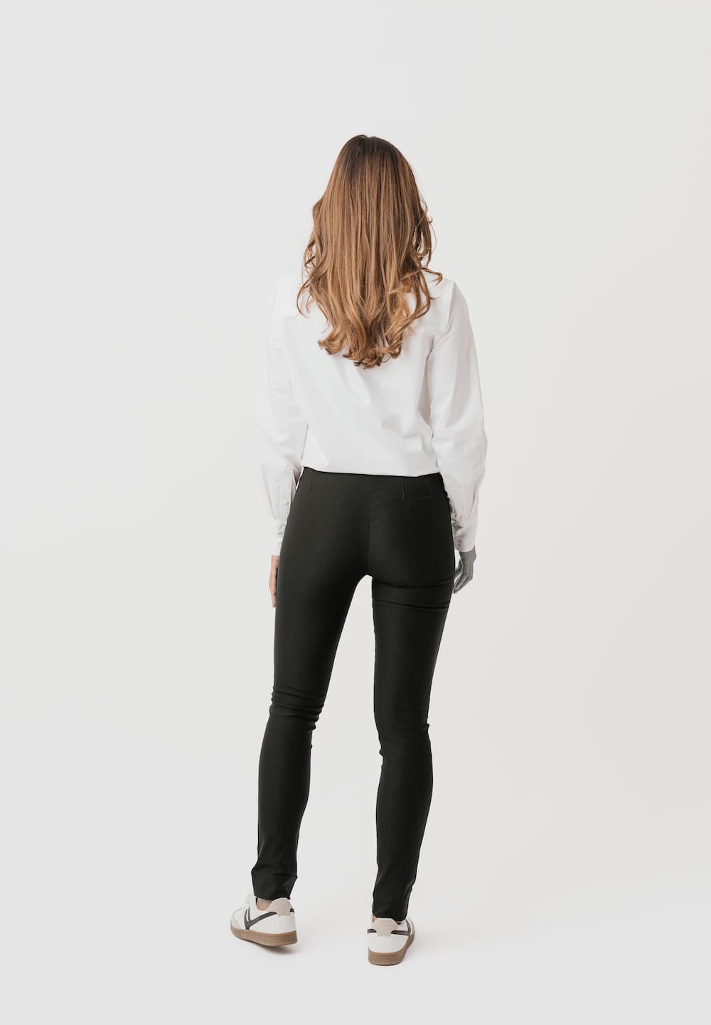 LAURIE  Vicky Slim - Medium Length Trousers SLIM 99970 Black